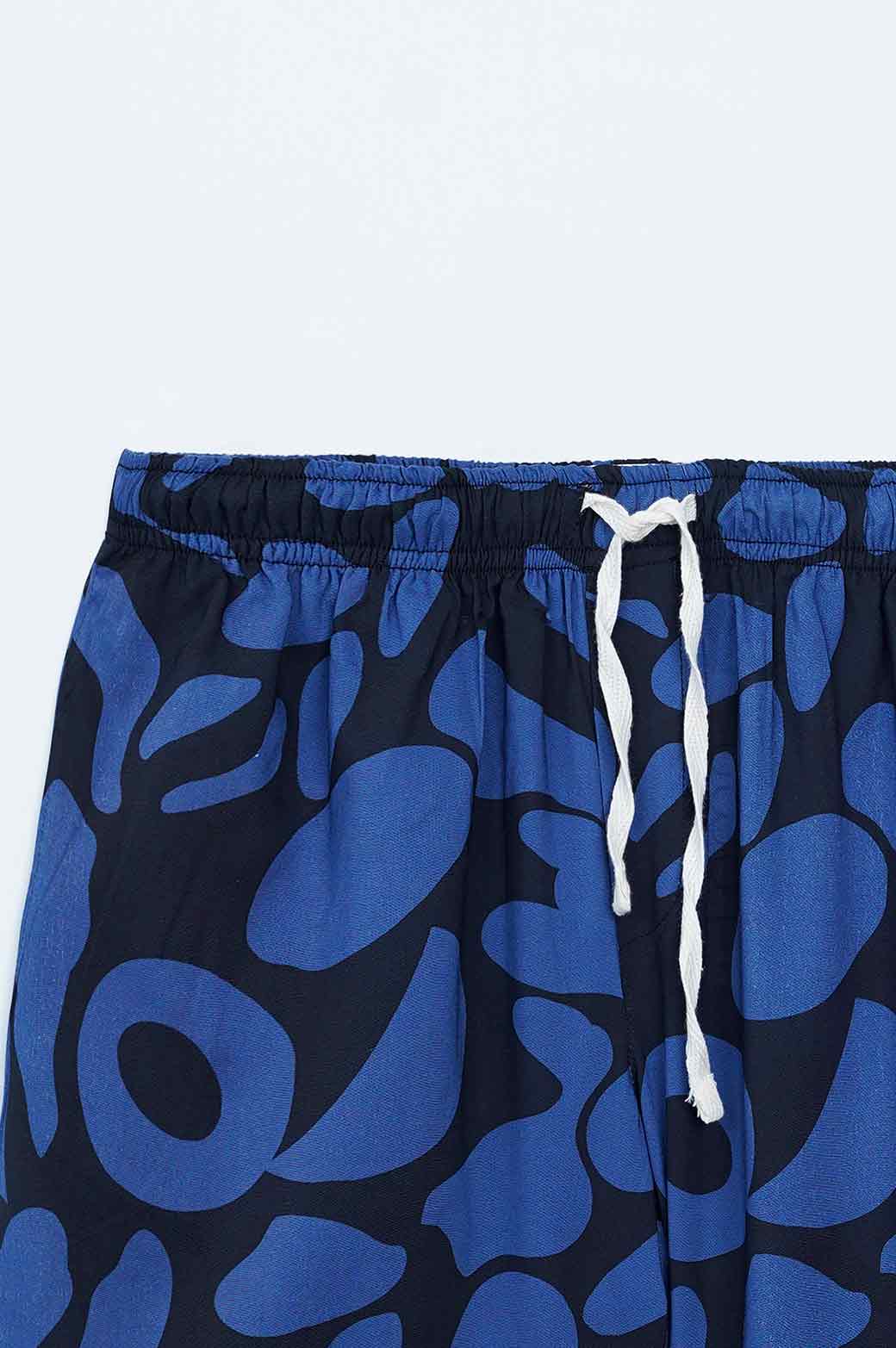 BLACK PRINTED DRAWSTRING SHORTS