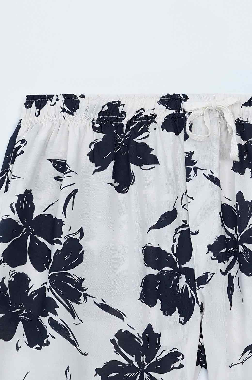 WHITE PRINTED DRAWSTRING SHORTS