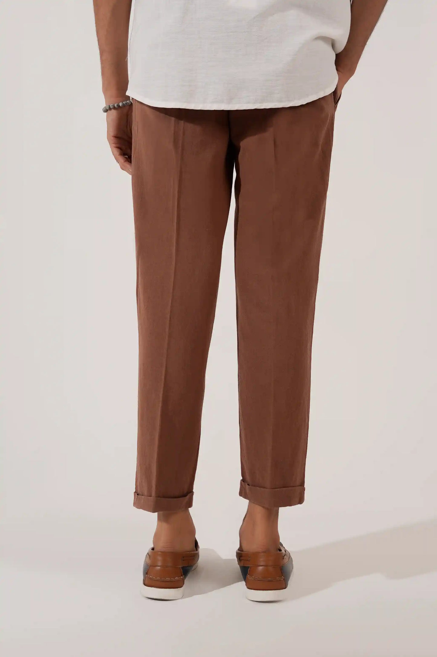 CHOCOLATE LINEN TURNUP PANTS