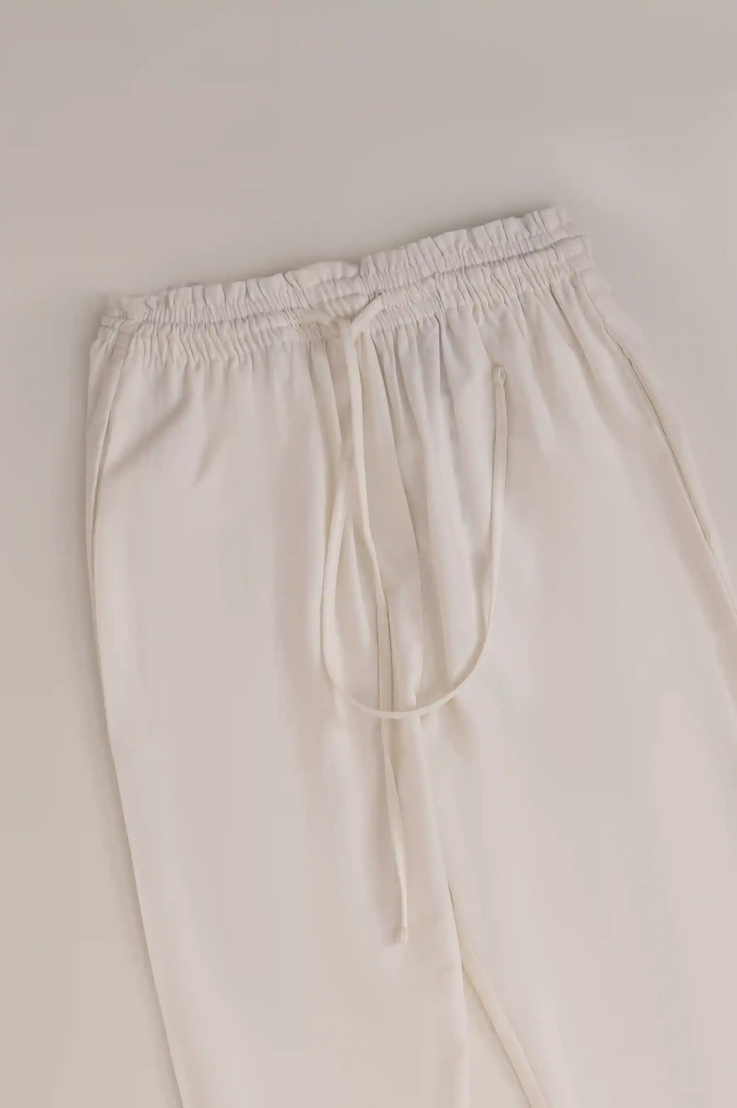 WHITE PAPERBAG PANTS