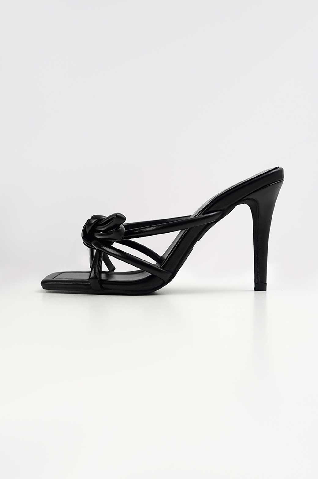 BLACK METALLIC BOW HEEL