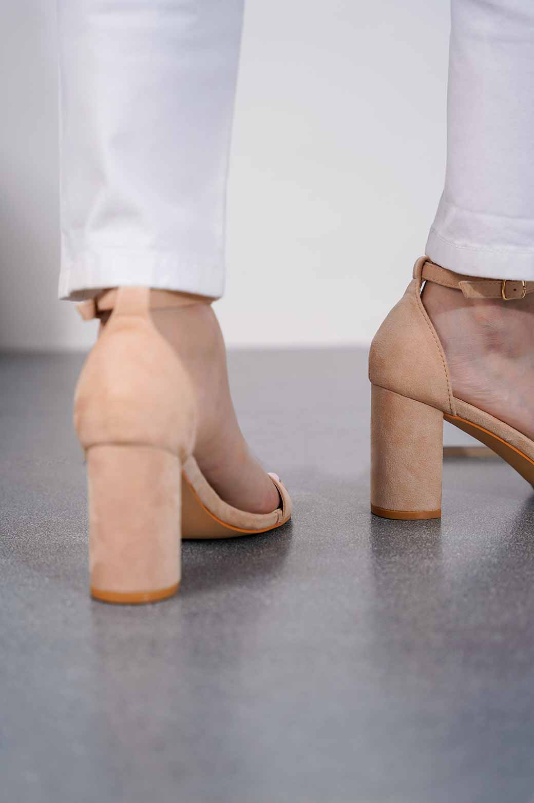 BEIGE ANKEL STRAP HEEL