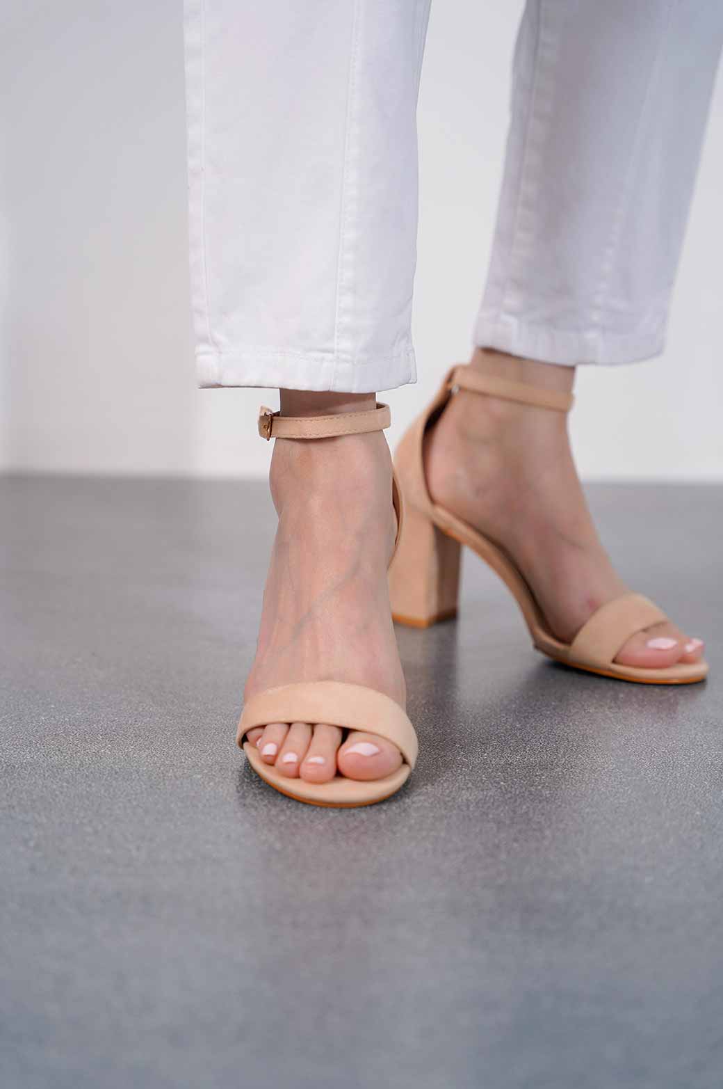 BEIGE ANKEL STRAP HEEL