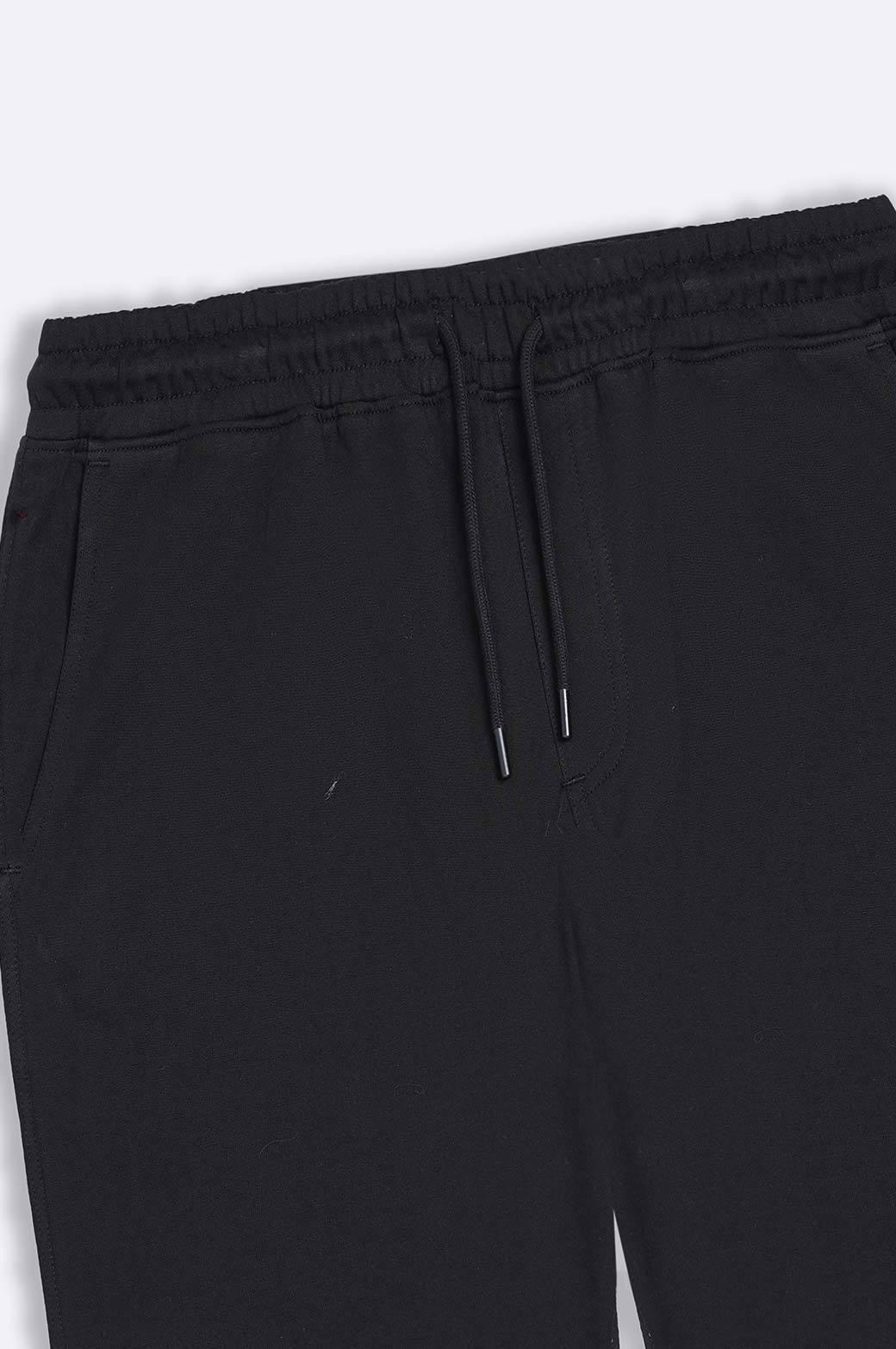 BLACK BASIC SHORTS