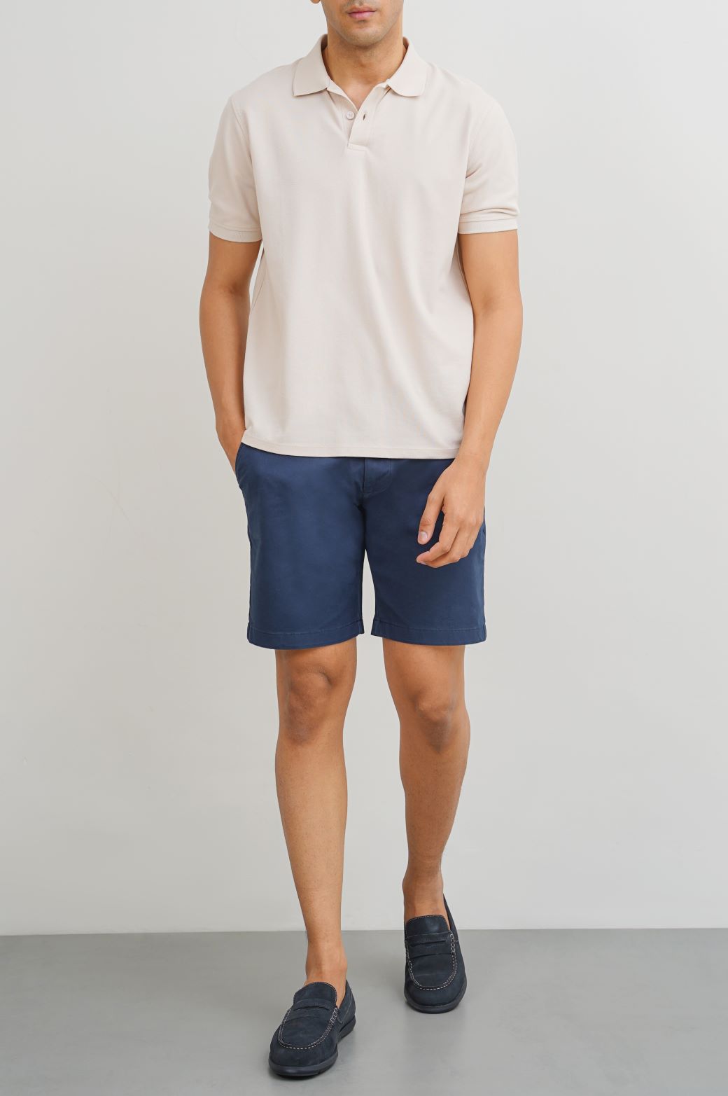 BASIC CHINO SHORTS Lama Retail