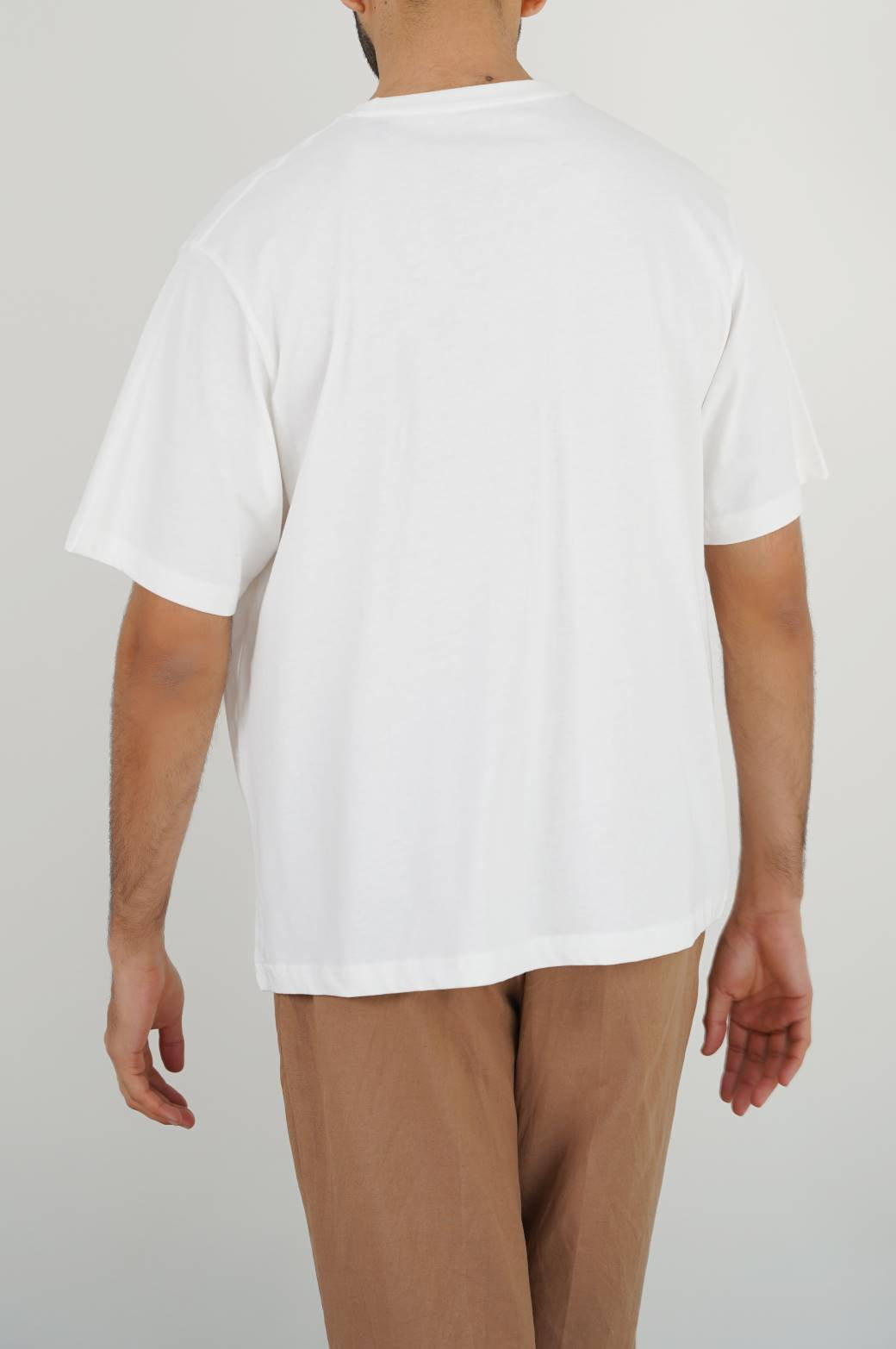 WHITE BASIC T SHIRT