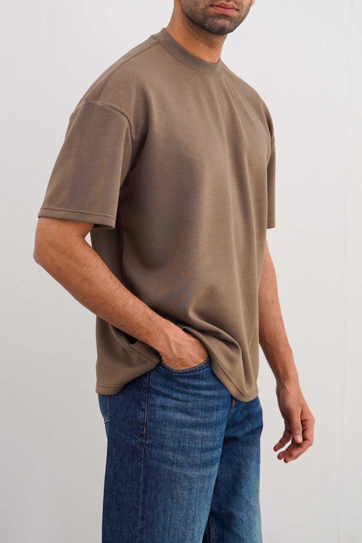 新品argue SUVINGIZA Tシャツ olive brown OVERSIZED TEE – Lama Retail