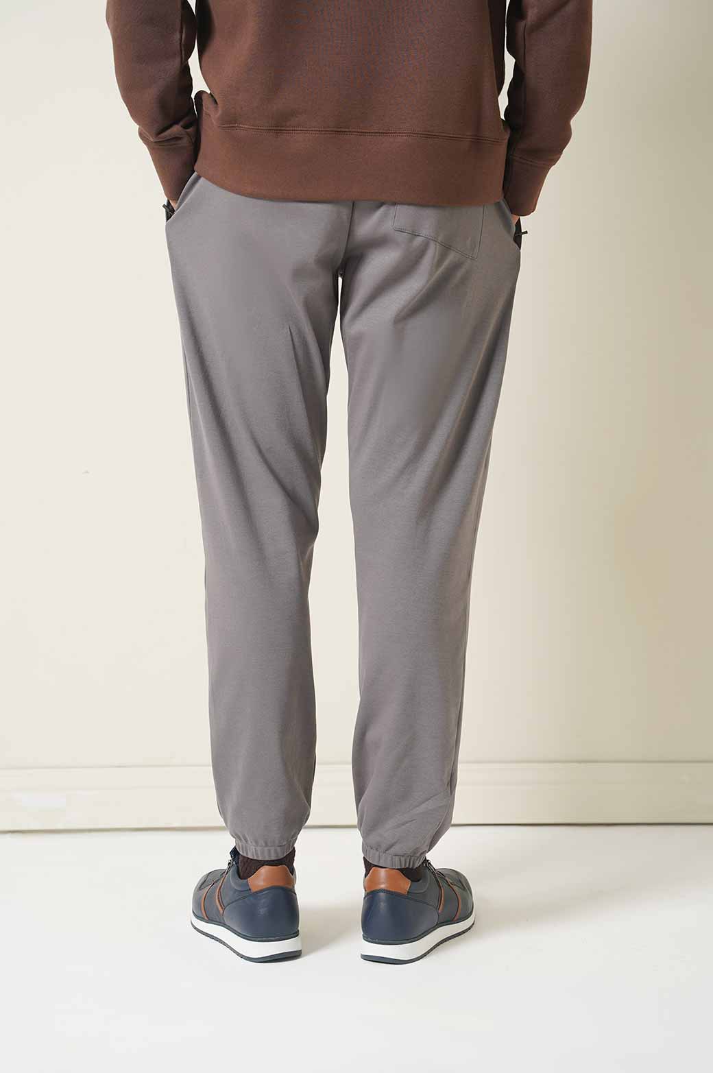 GREY PLEATED JOGGER PANT