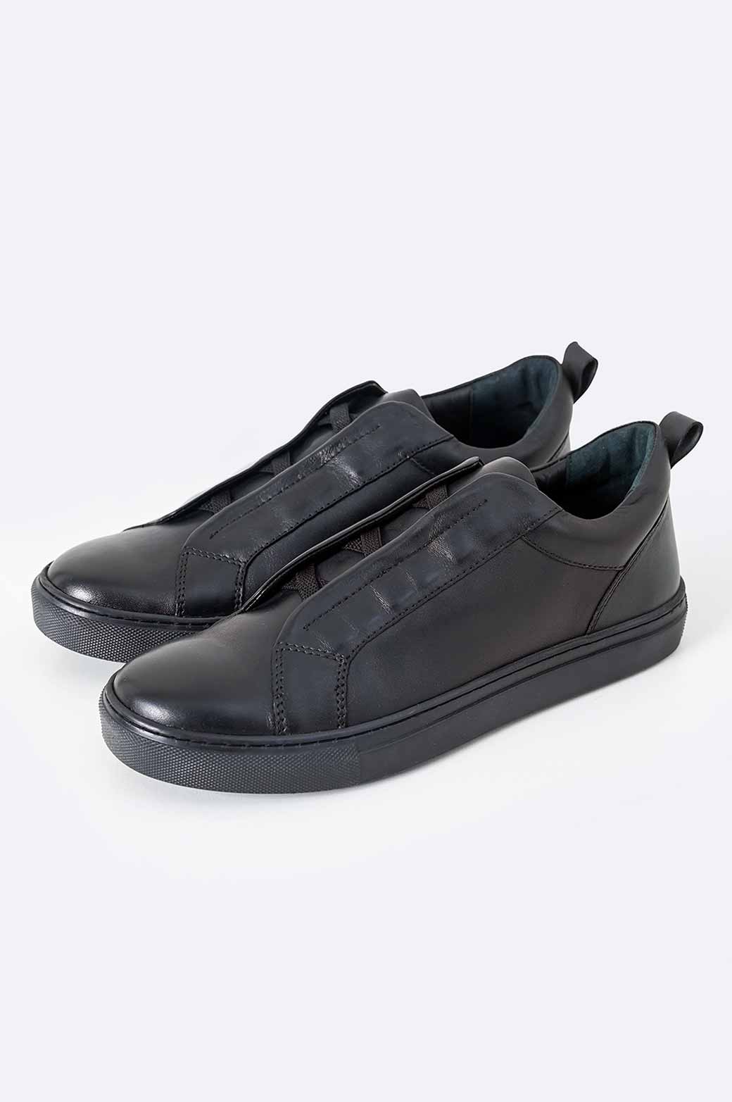 BLACK SLIP-ON LEATHER SNEAKERS