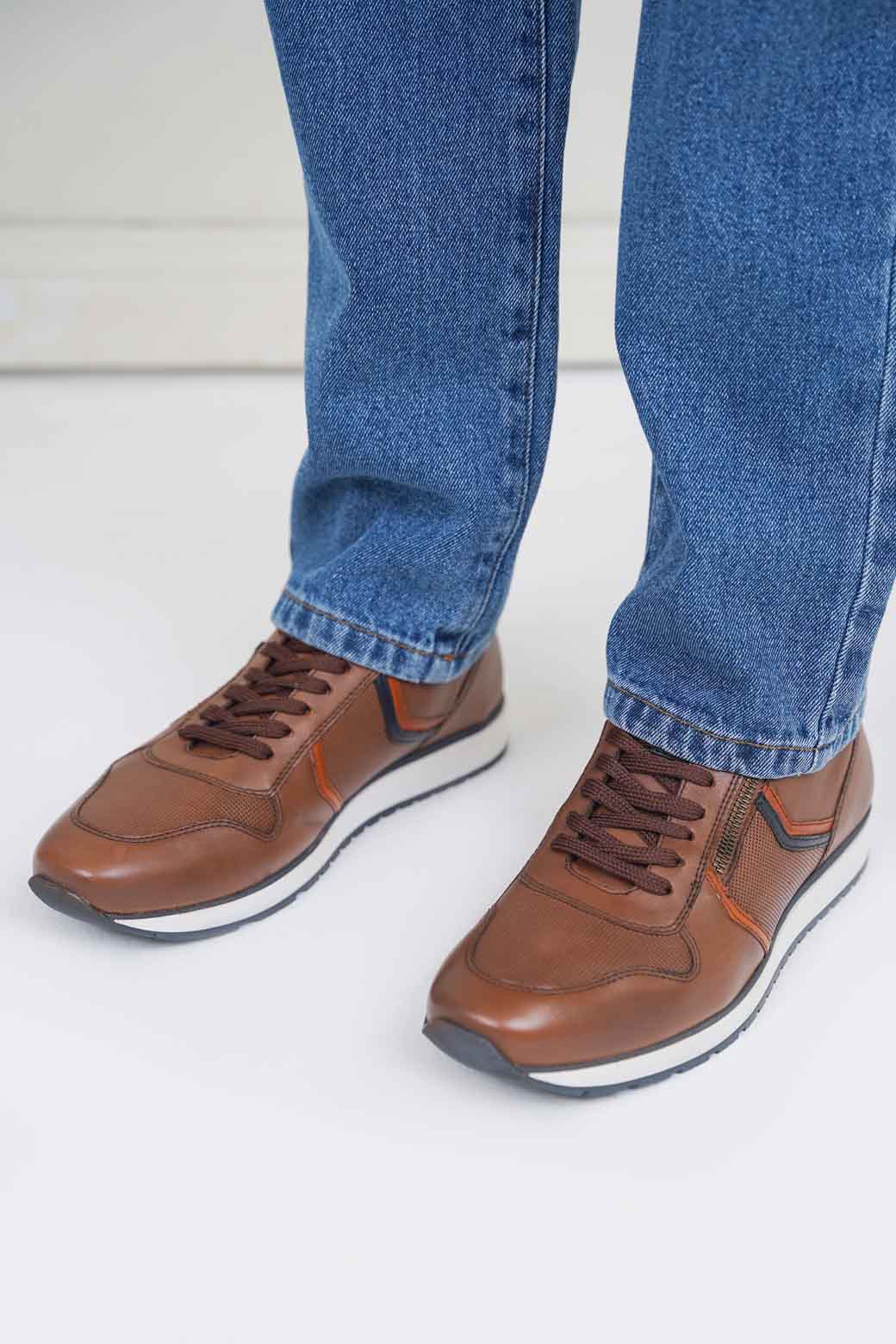 TAN LEATHER SNEKAERS