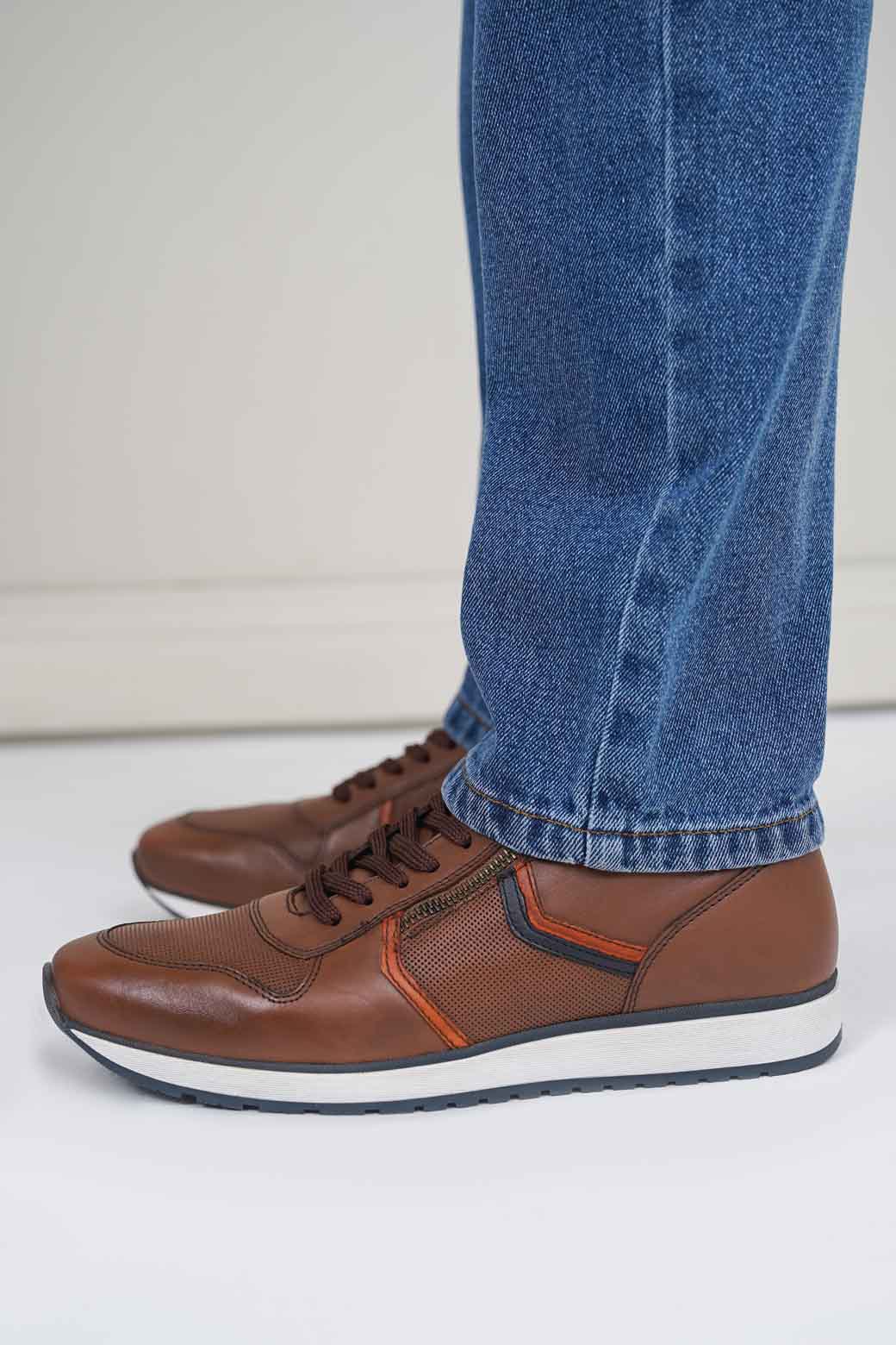 TAN LEATHER SNEKAERS