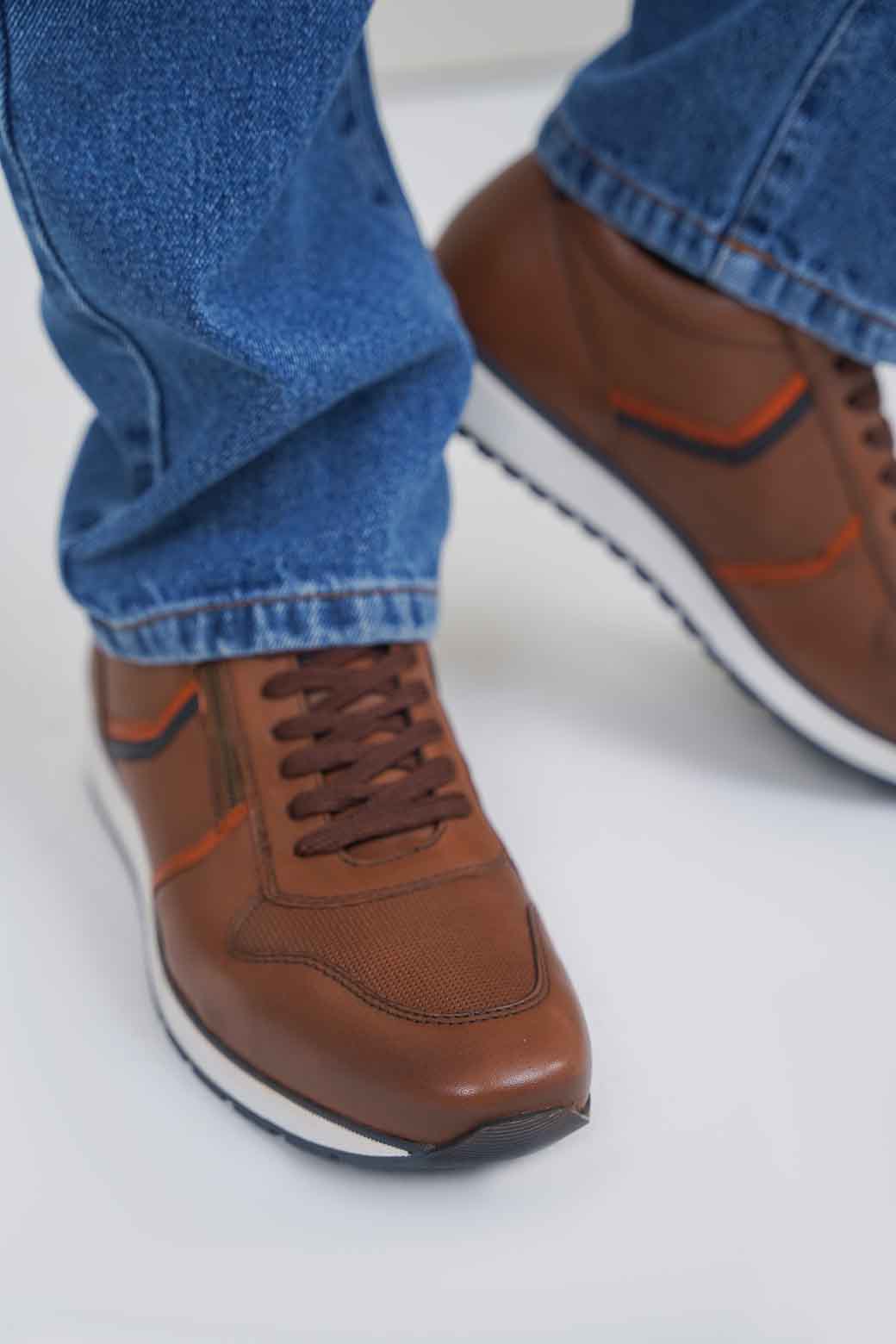 TAN LEATHER SNEKAERS