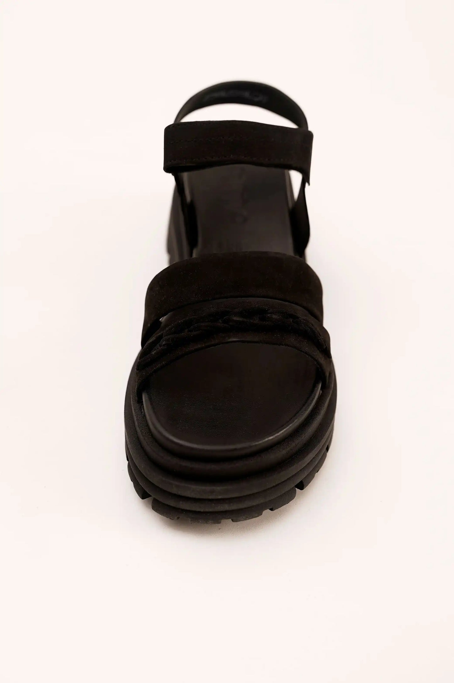 BLACK WOMAN CHUNKY SANDALS
