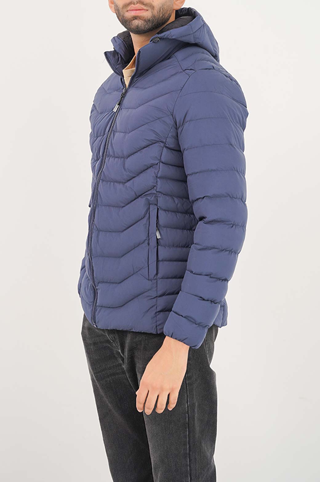 NAVY CHEVRON PUFFER