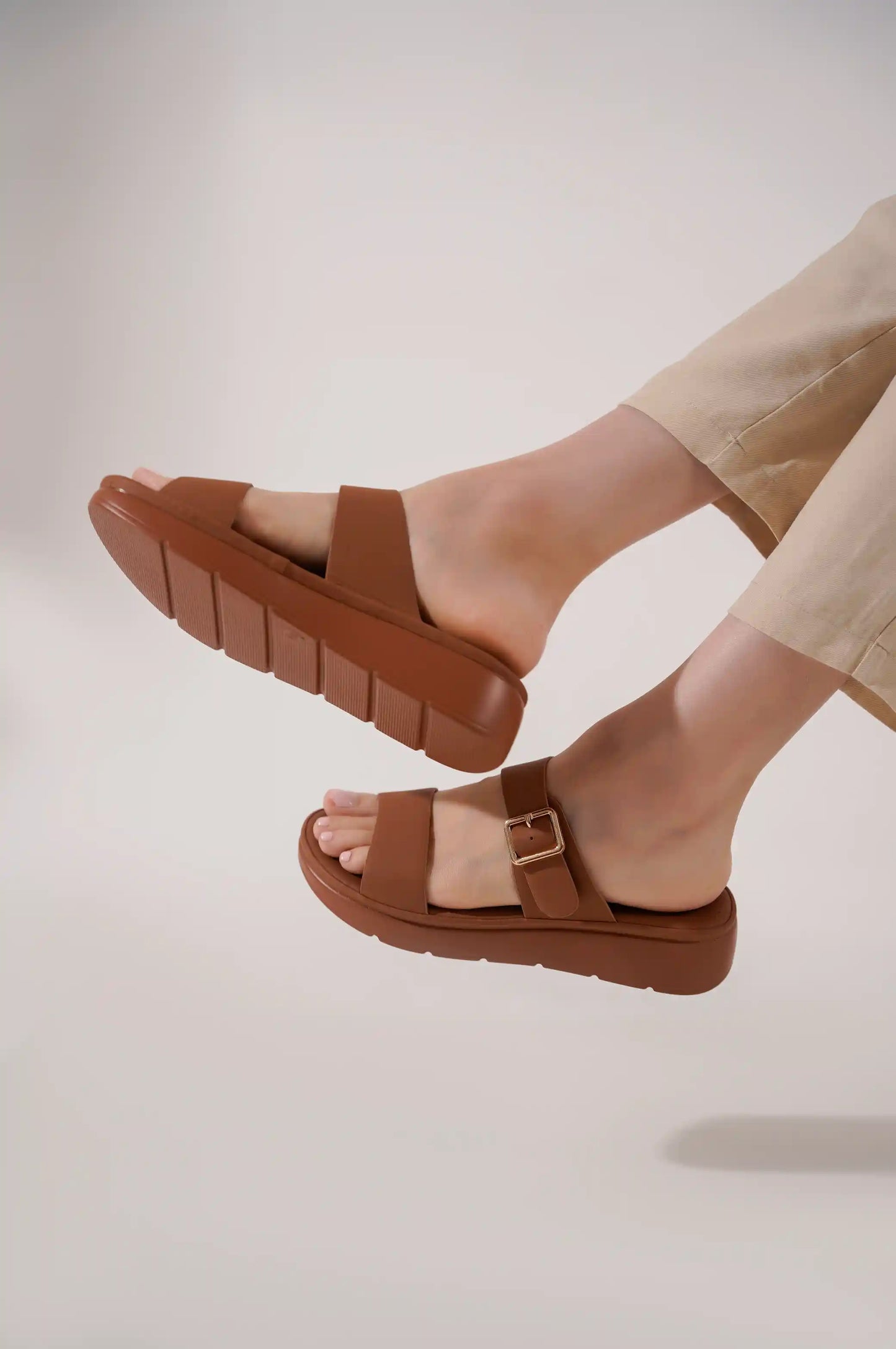BROWN ECO MAMA SLIDES