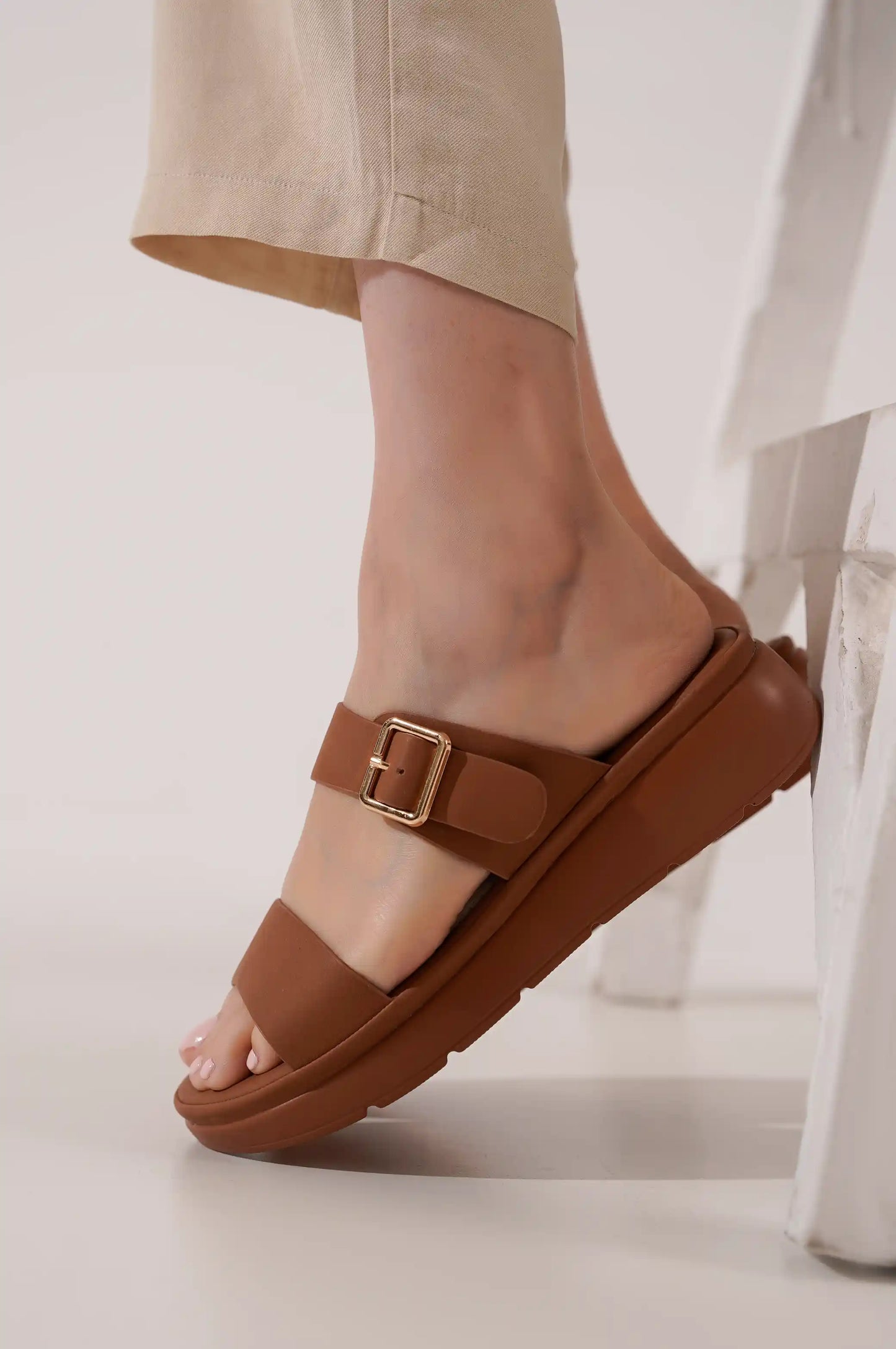 BROWN ECO MAMA SLIDES