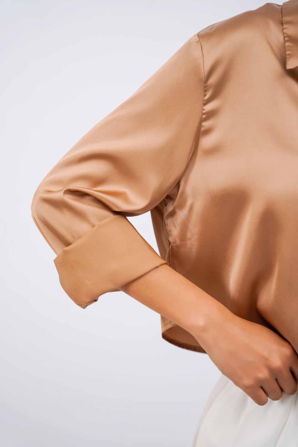 KHAKI CROPPED SILK SHIRT