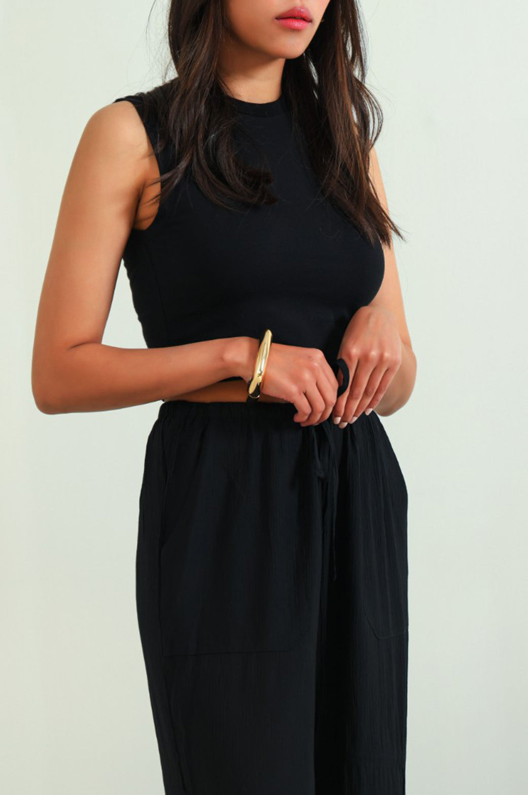 BLACK EVERYDAY TANK TOP