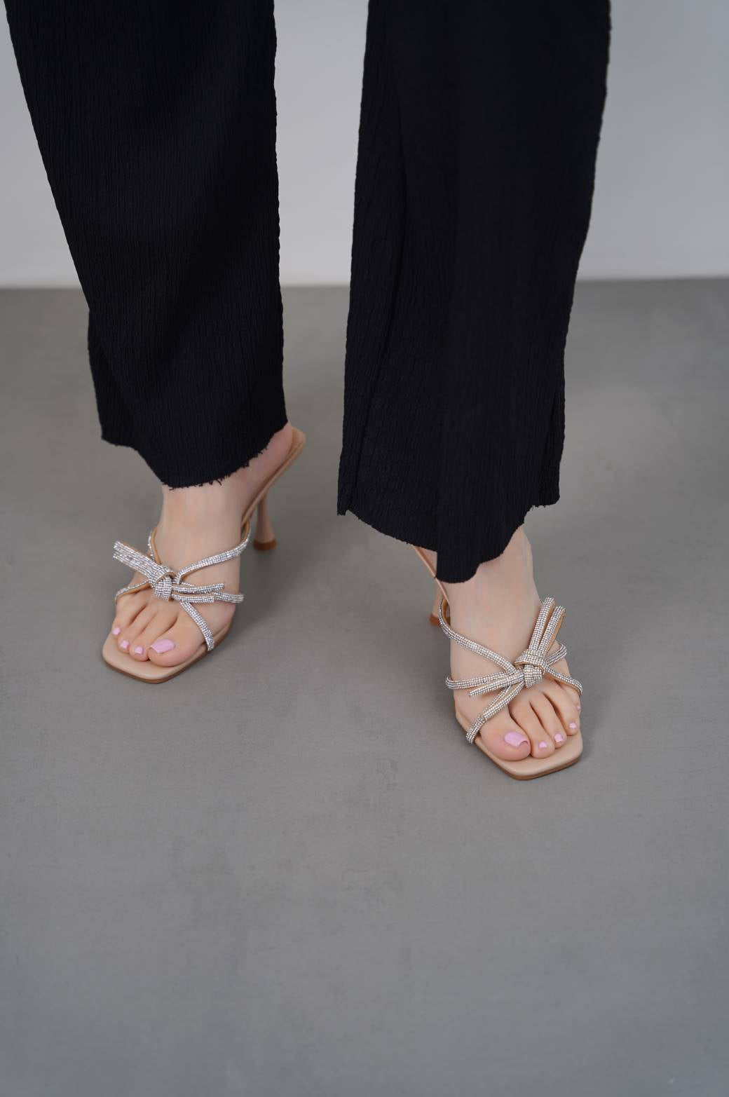 KHAKI PARTY HIGH HEELS