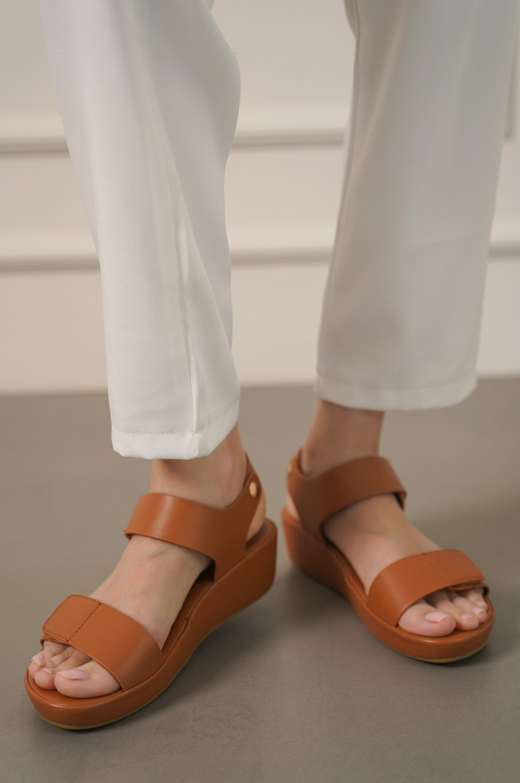 Tan comfort sandals hotsell