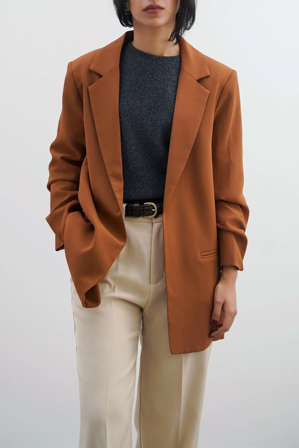 BROWN BASIC BLAZER WITH RUCHED SLEEVE