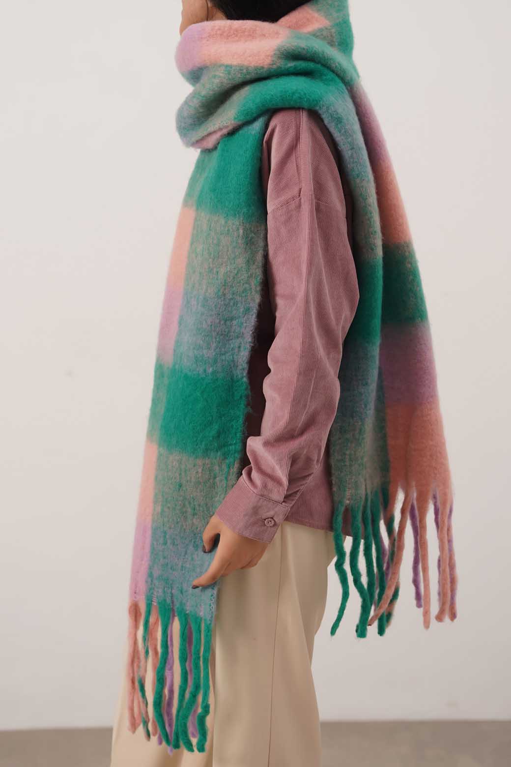 GREEN PINK PLUSH CHECKERED SCARF