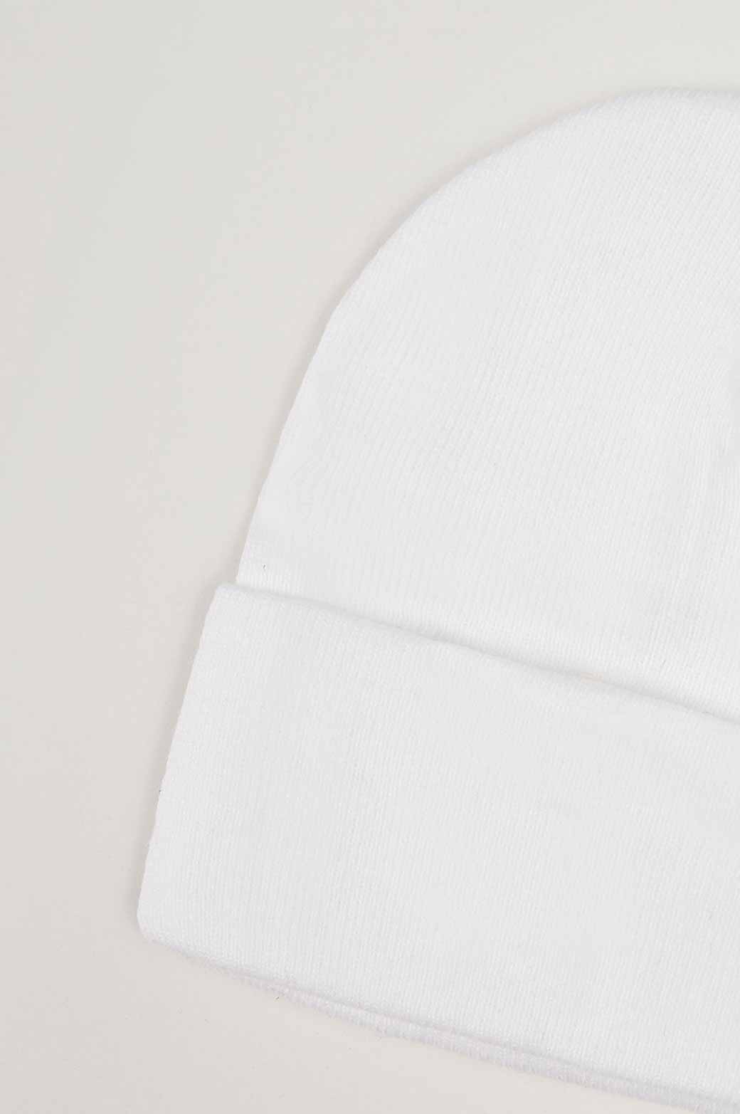 WHITE FINE KNIT BEANIE