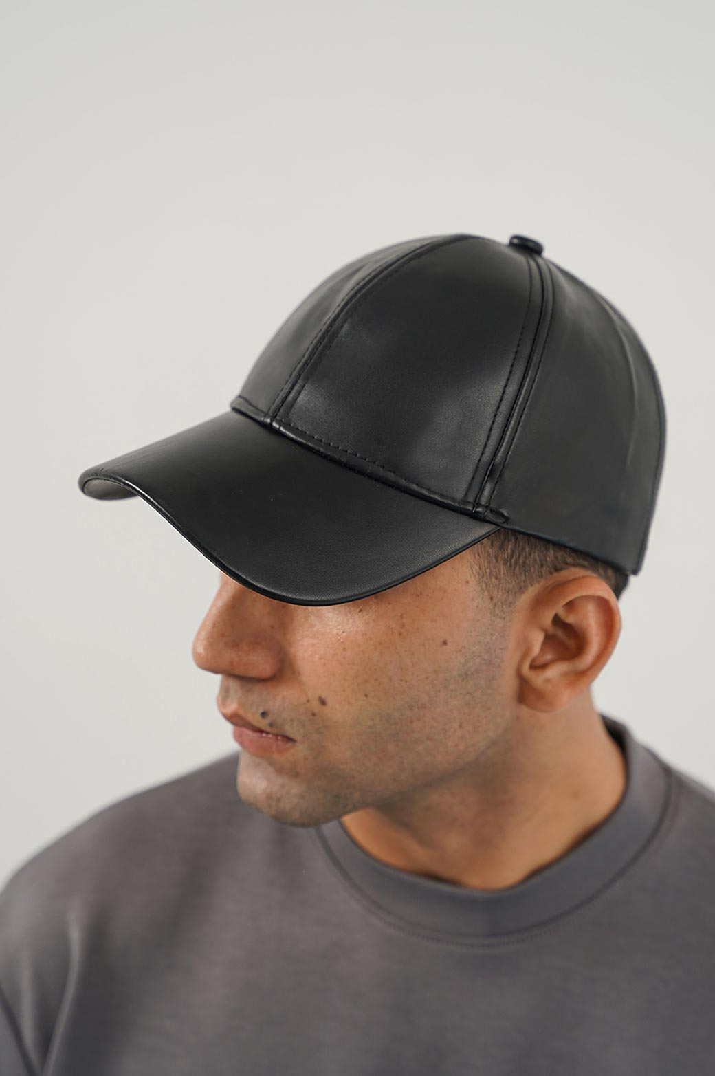 FAUX LEATHER CAP Lama Retail