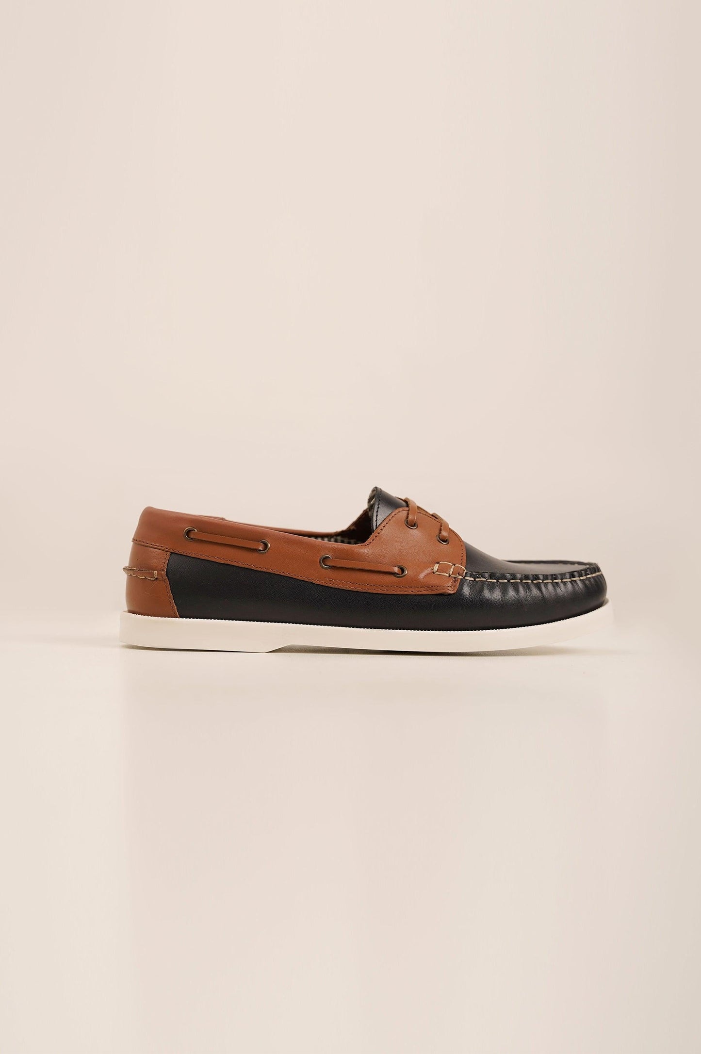 LEATHER BOAT SHOES - BOAT SHOES