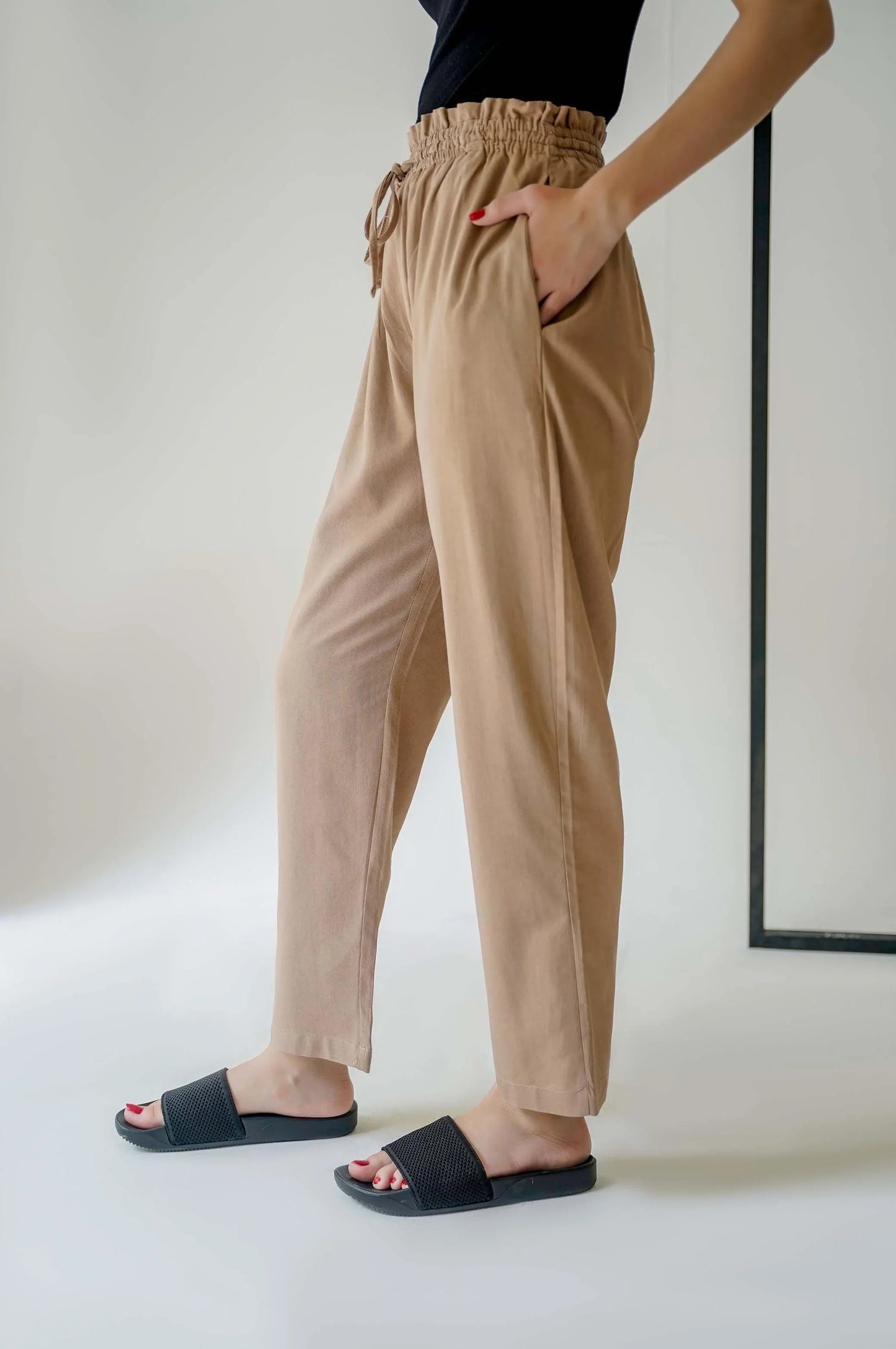 KHAKI LINEN PAPERBAG PANTS