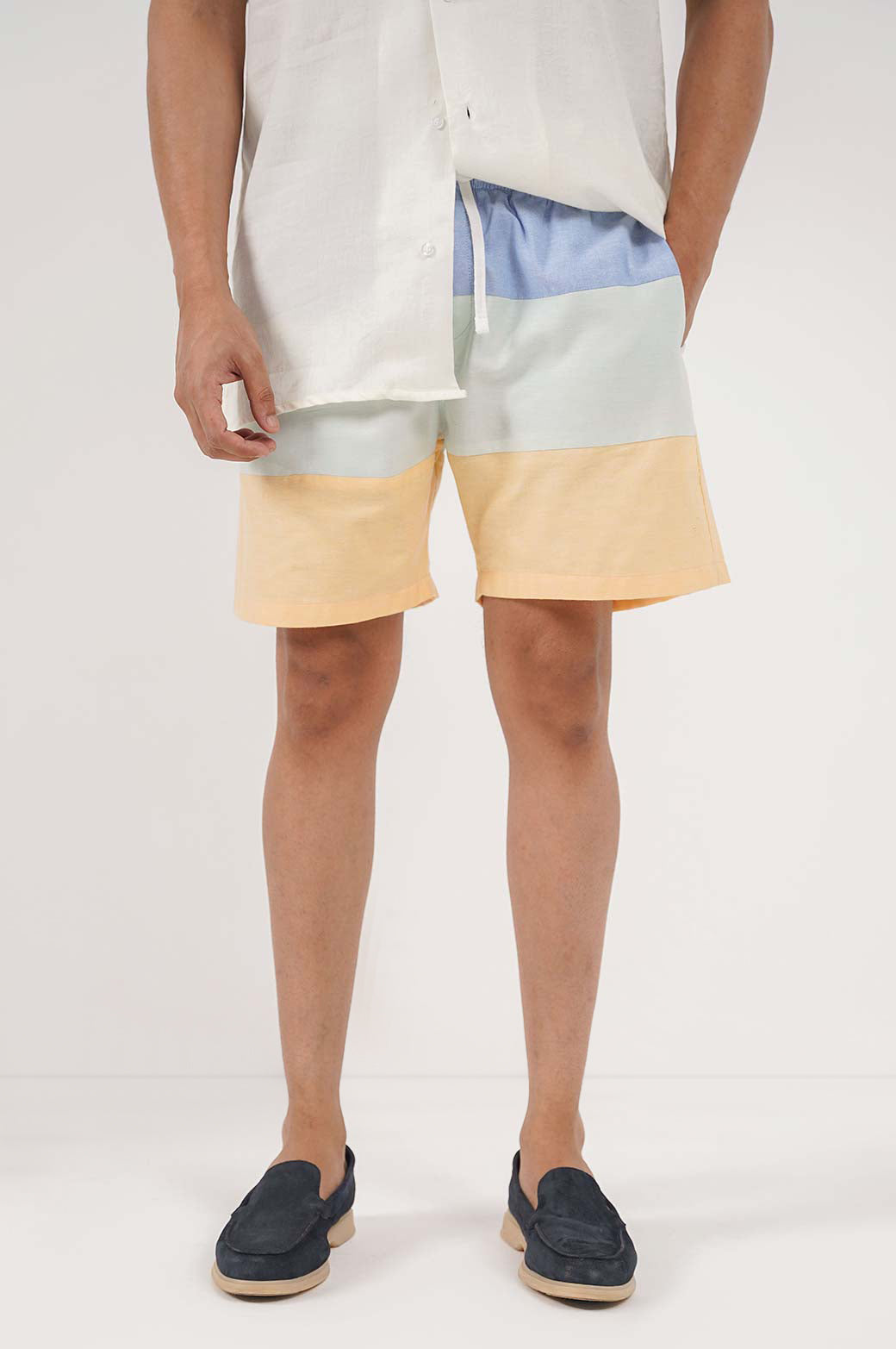 MULTI LAMA EMBLEM CHAMBREY SHORTS