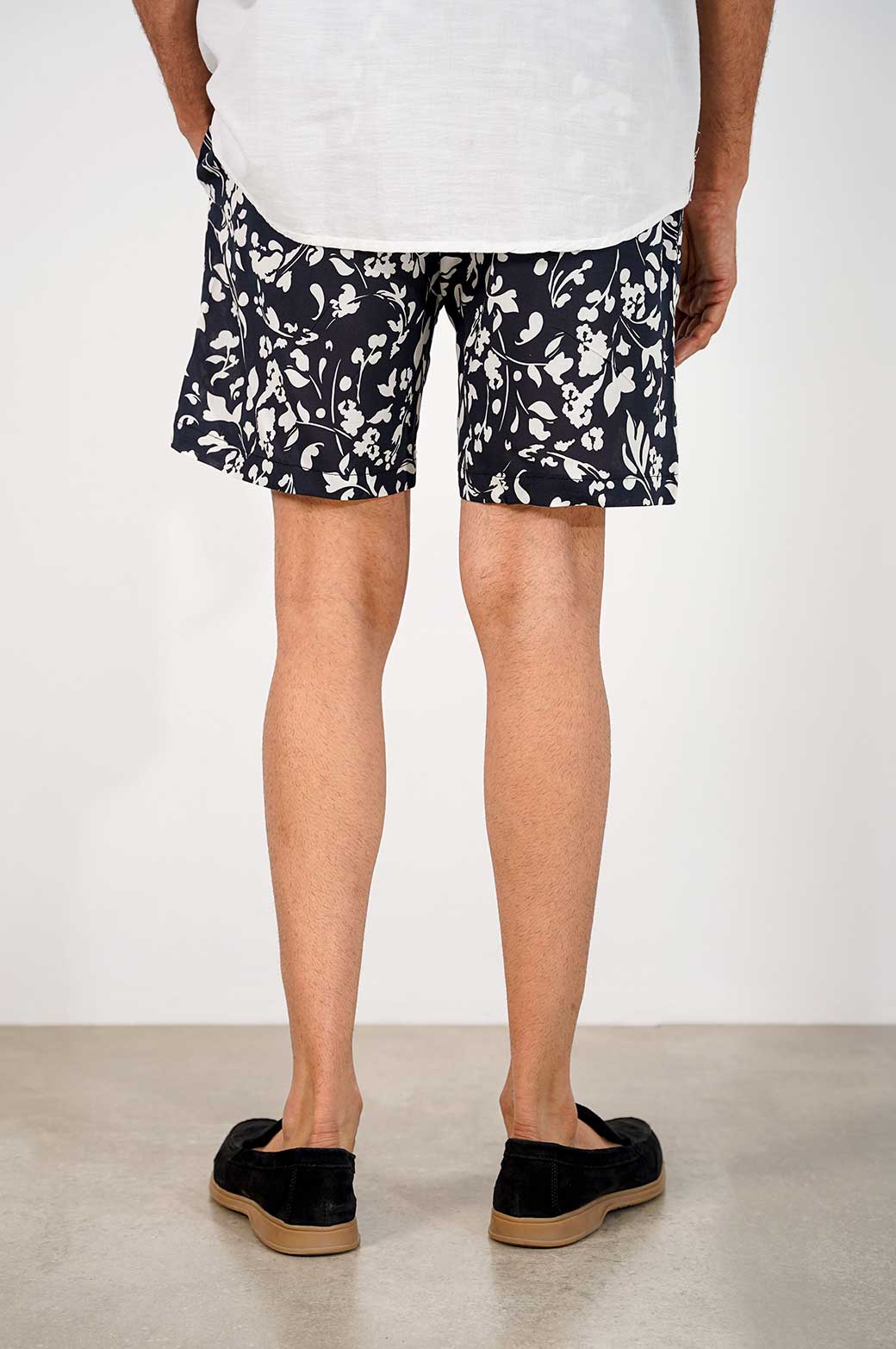 NAVY PRINTED DRAWSTRING SHORTS