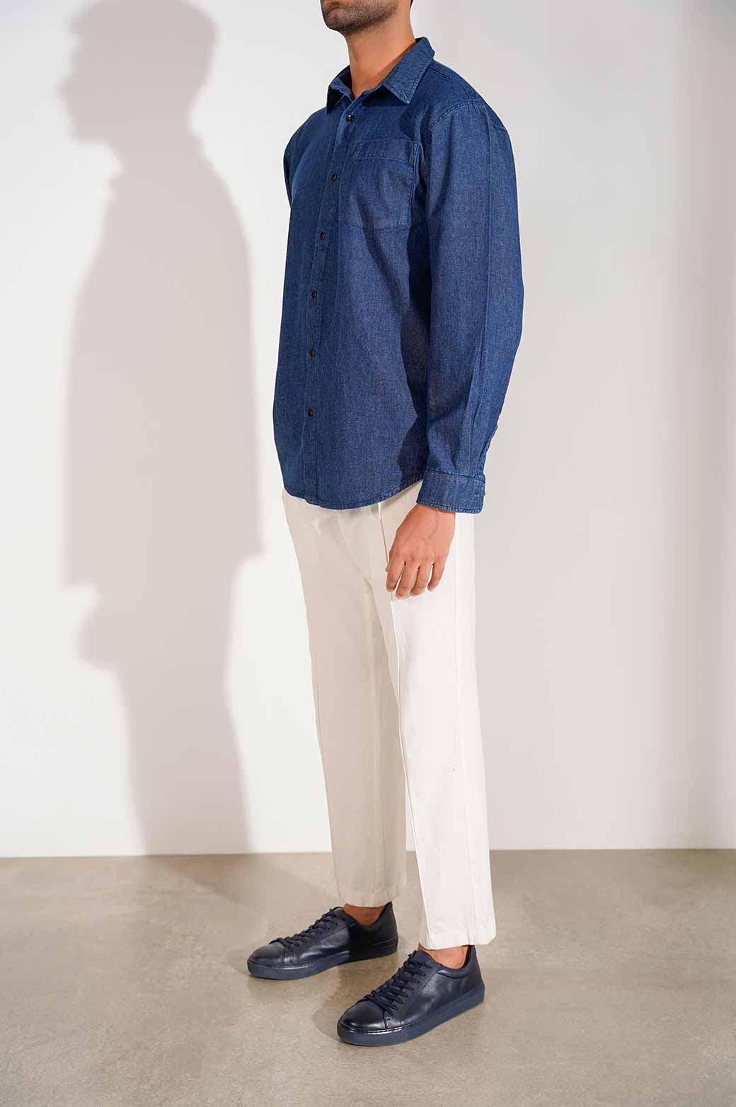 DARK INDIGO DENIM BUTTON DOWN