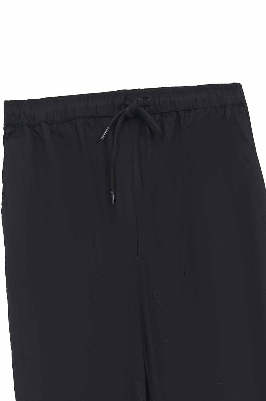 BLACK DRAWSTRING STRIAGHT PANTS