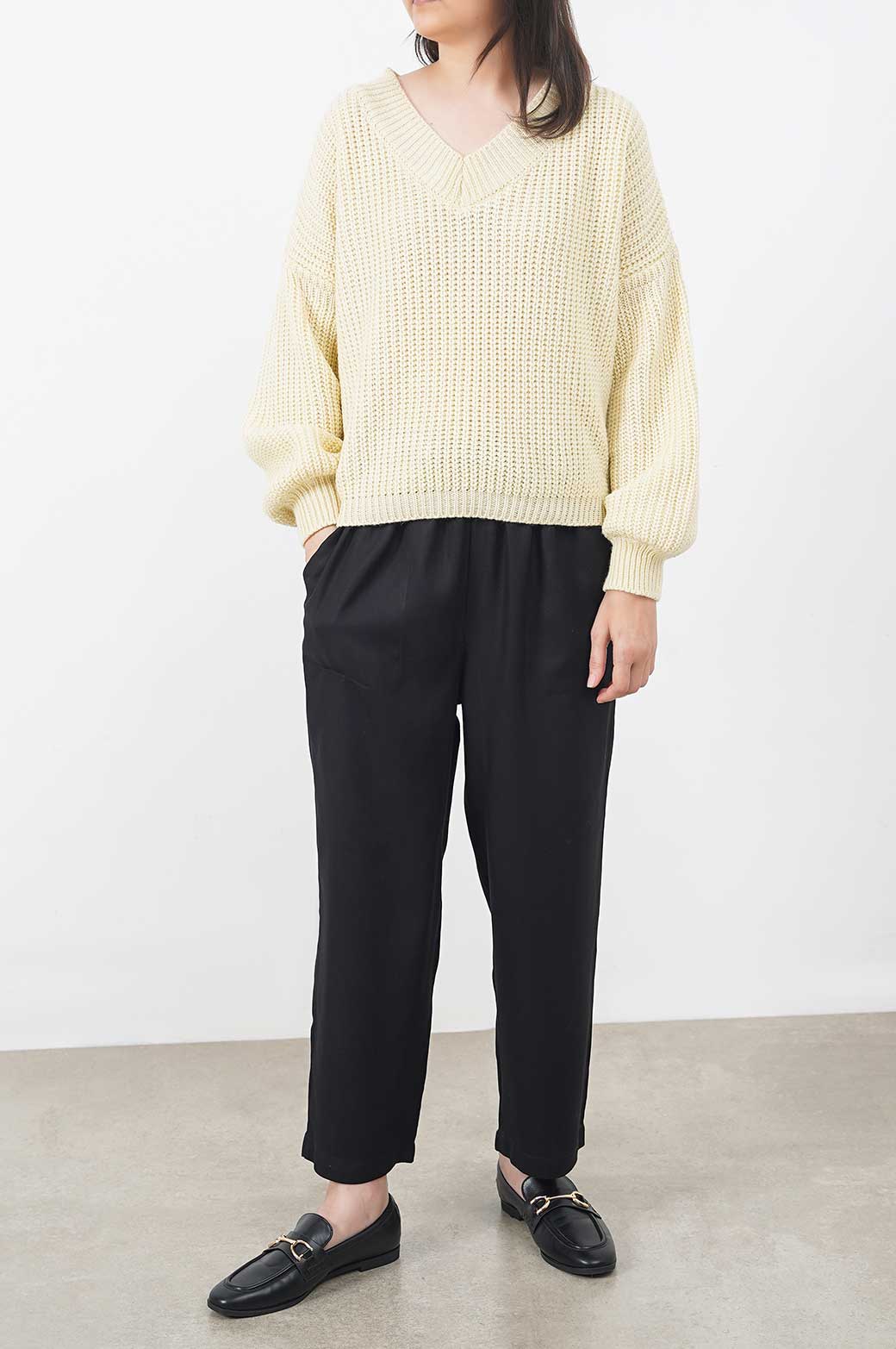BLACK DRAWSTRING STRIAGHT PANTS