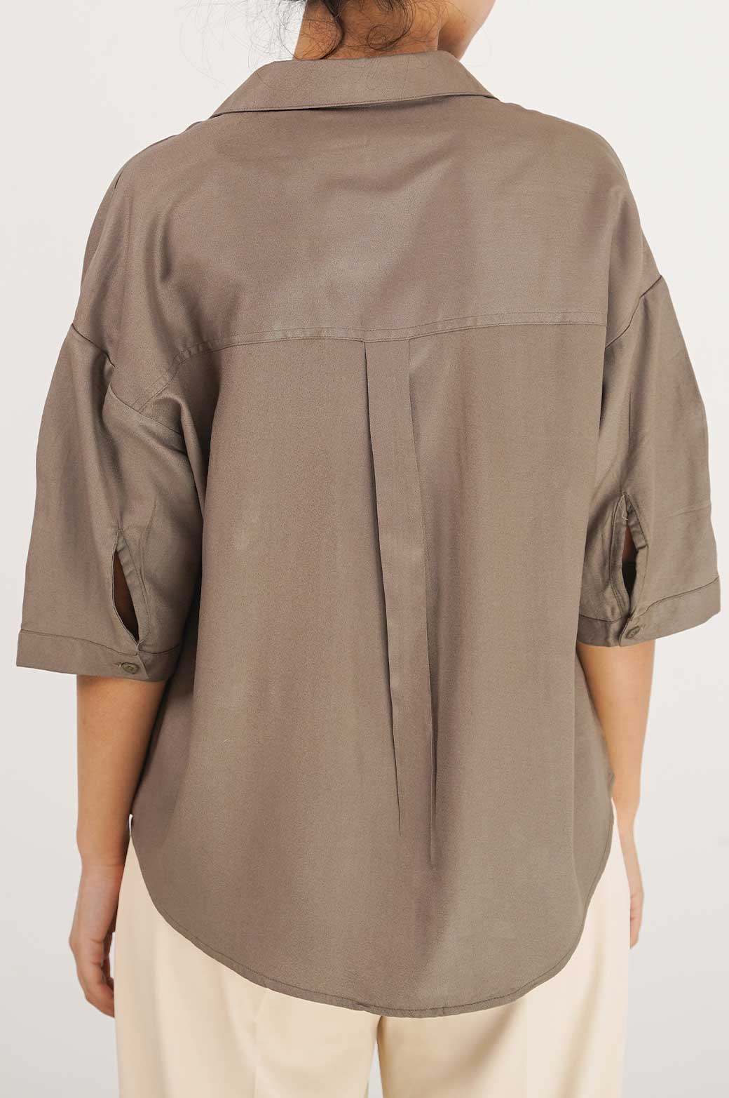 GREEN CROP BUTTON DOWN SHIRT