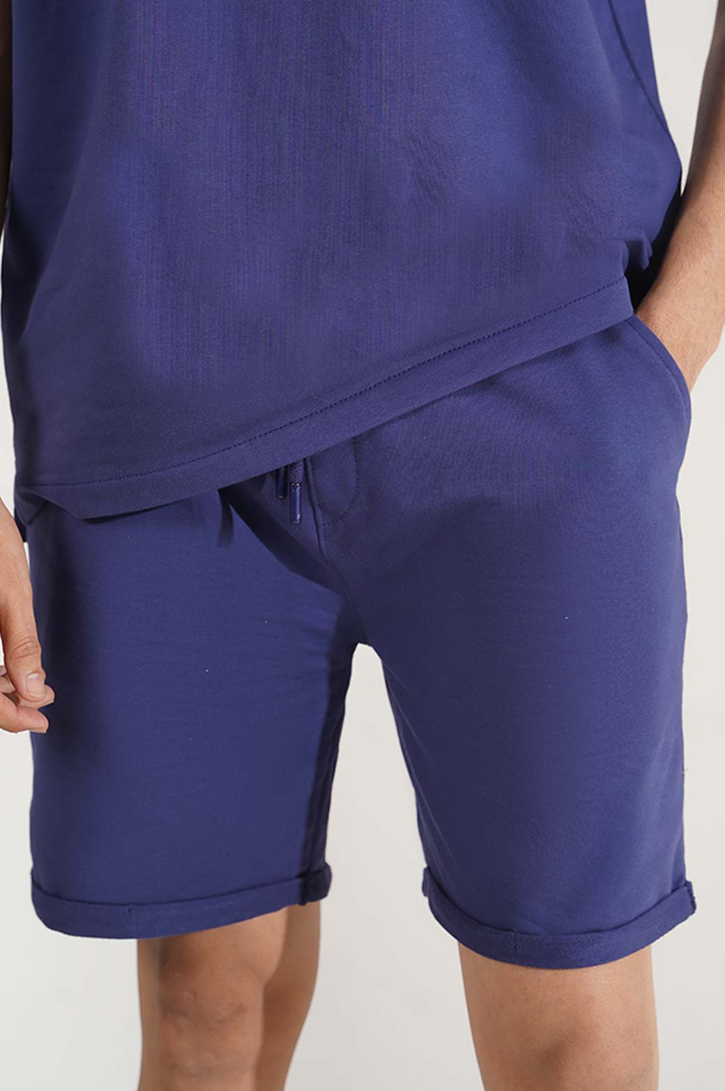 NAVY DRAWSTRING SHORTS