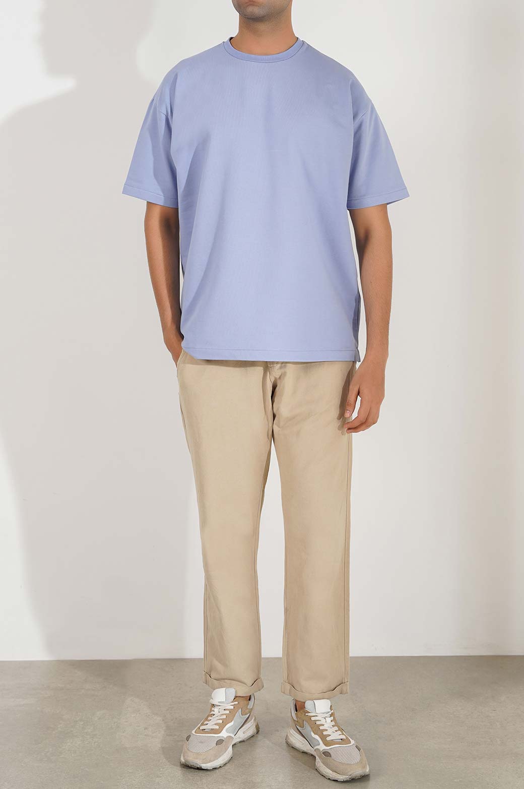 LIGHT BLUE ROUND NECK T-SHIRT