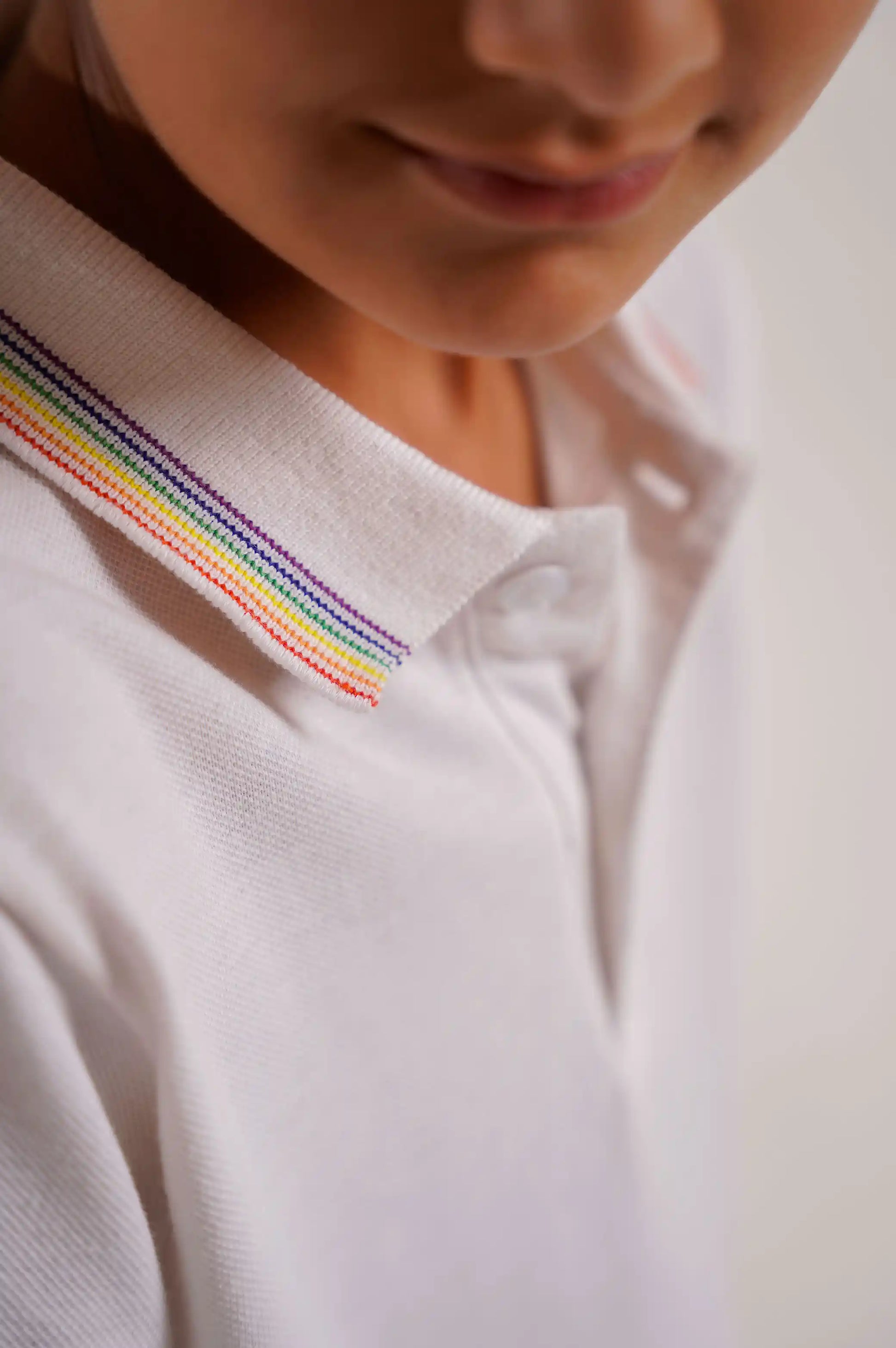 WHITE YOUNG BASIC POLO SHIRT