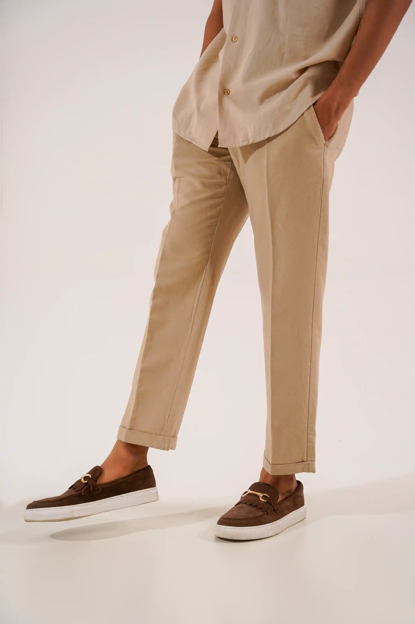 BEIGE LINEN TURNUP PANTS