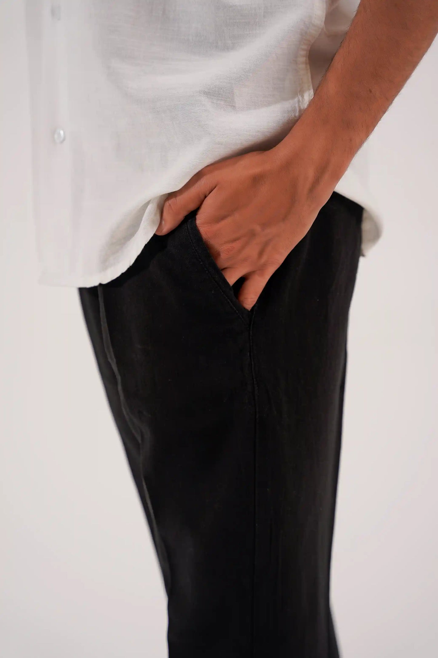BLACK LINEN TURNUP PANTS