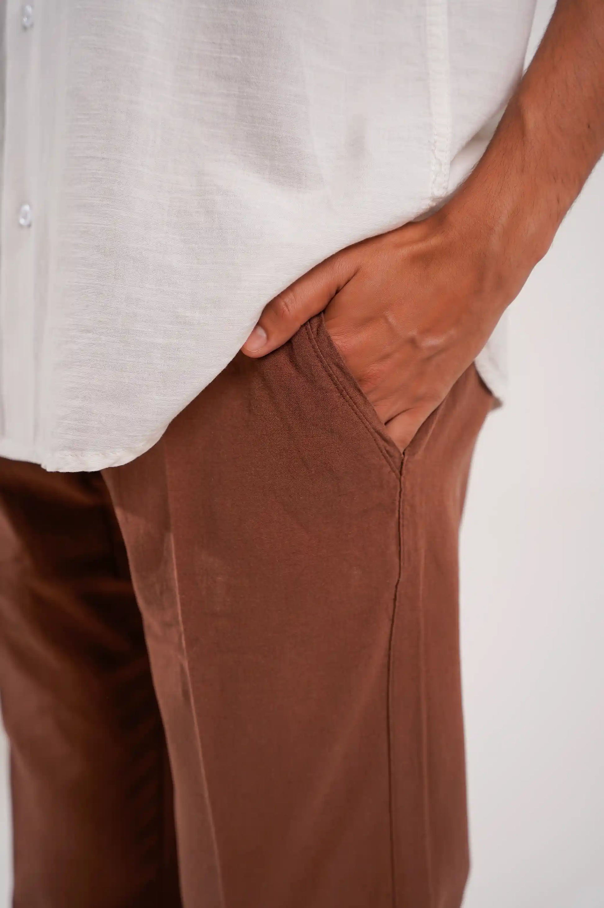 CHOCOLATE LINEN TURNUP PANTS