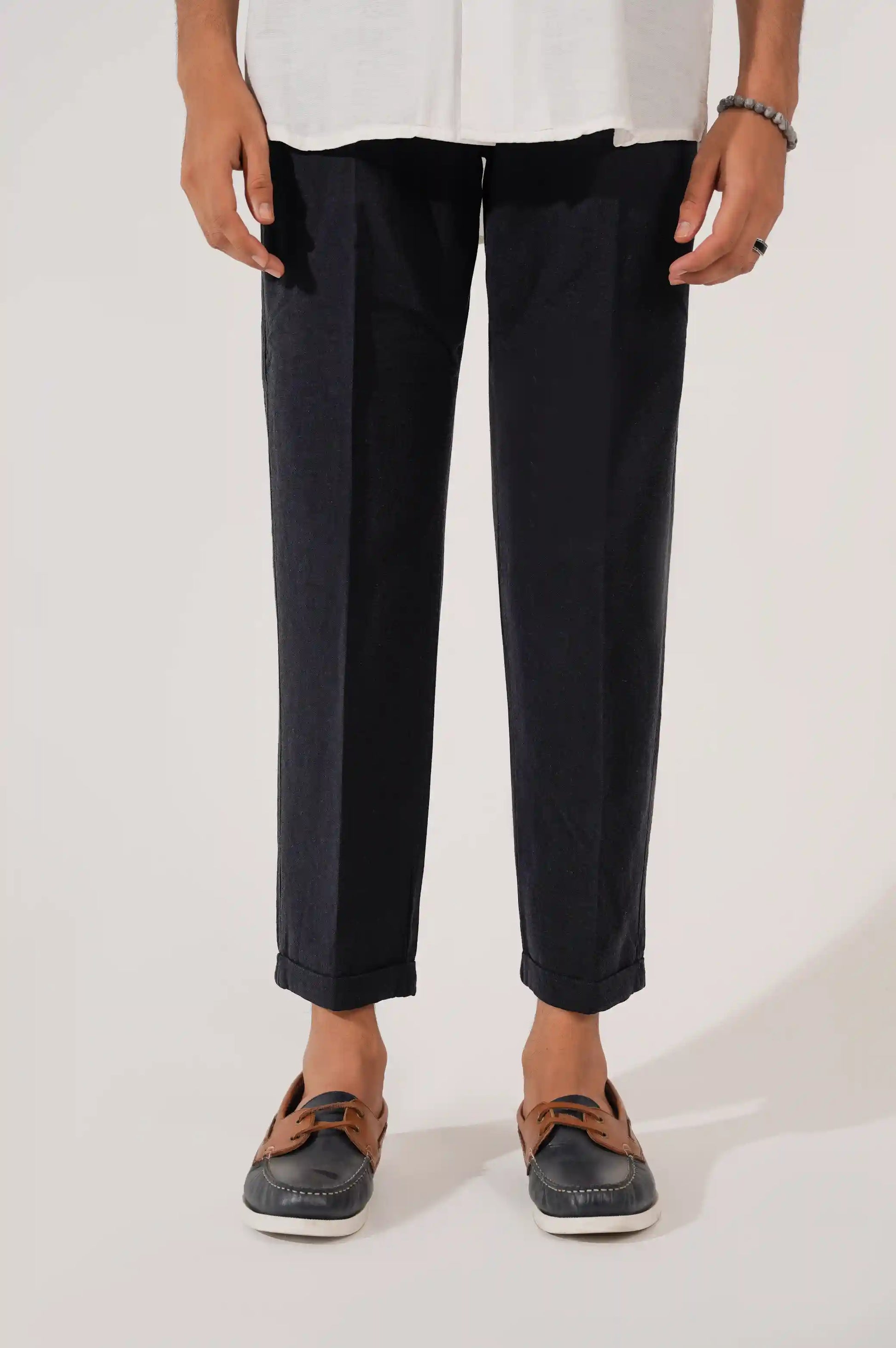 NAVY LINEN TURN-UP PANTS