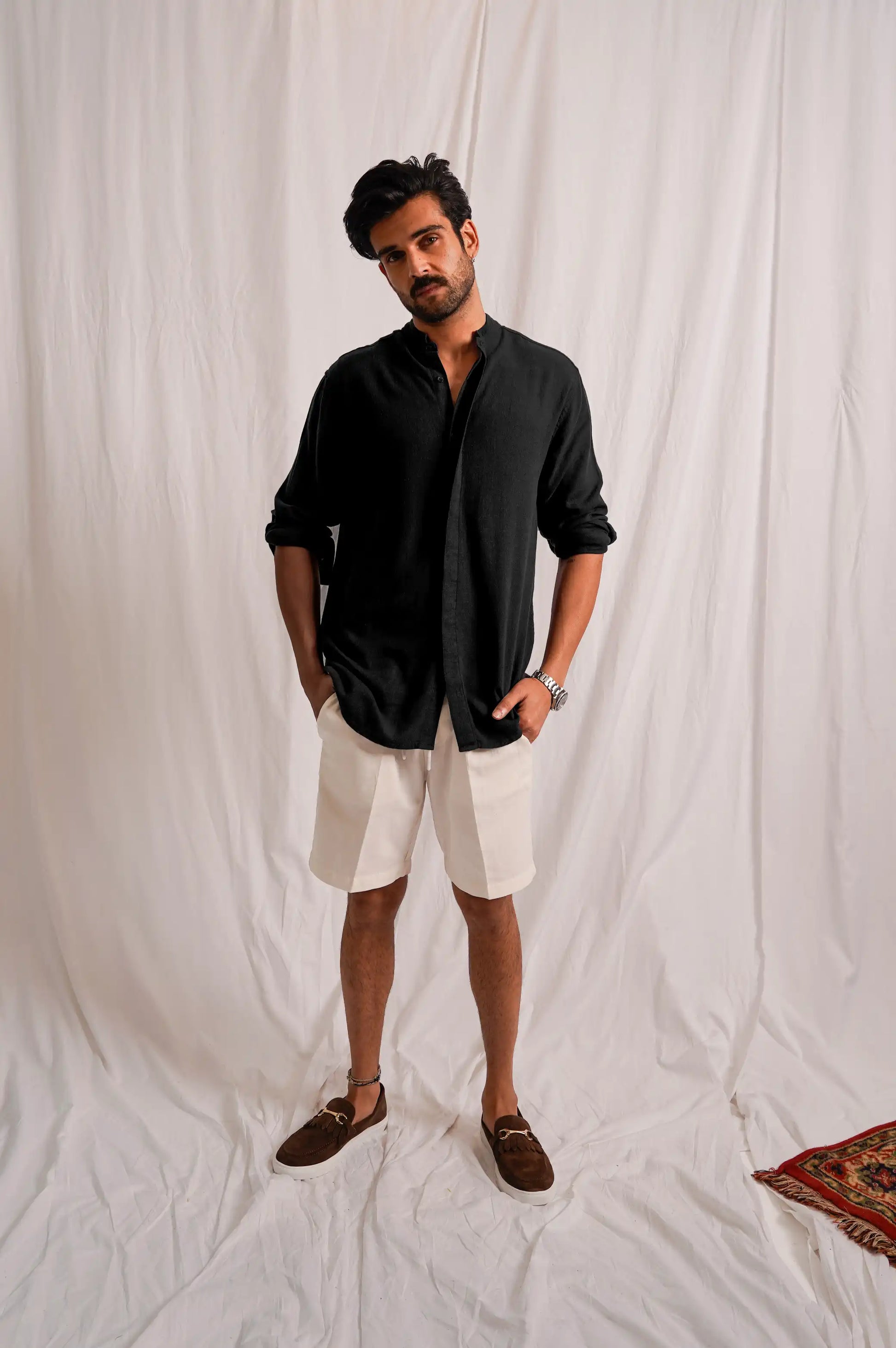 BLACK BUTTON DOWN SHIRT