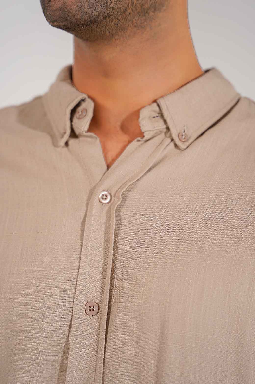 BEIGE BASIC BUTTON DOWN SHIRT