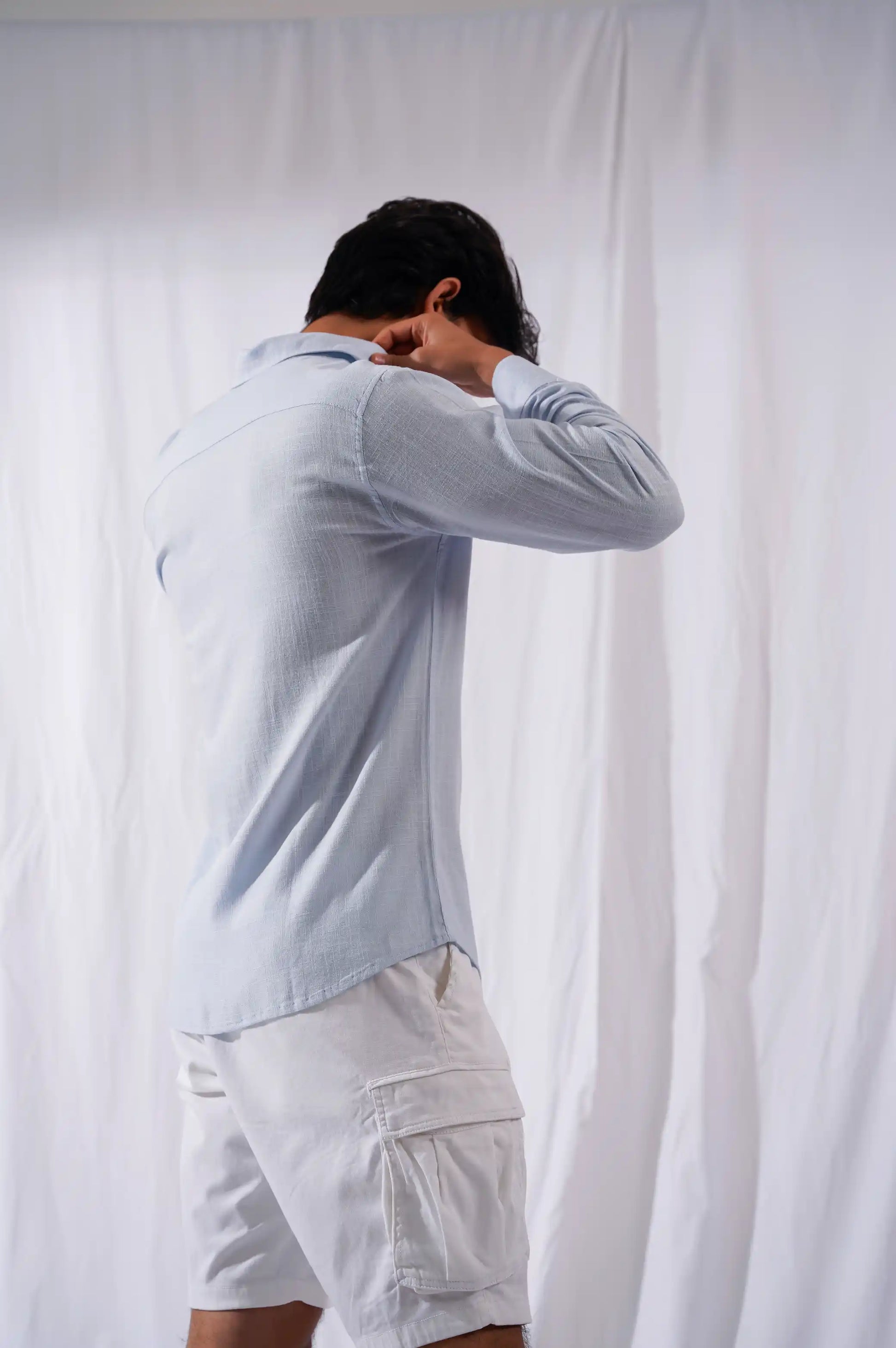 SKY BLUE BASIC BUTTON DOWN SHIRT
