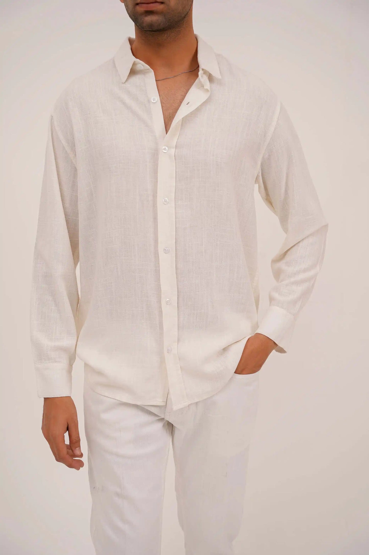 WHITE BASIC BUTTON DOWN SHIRT