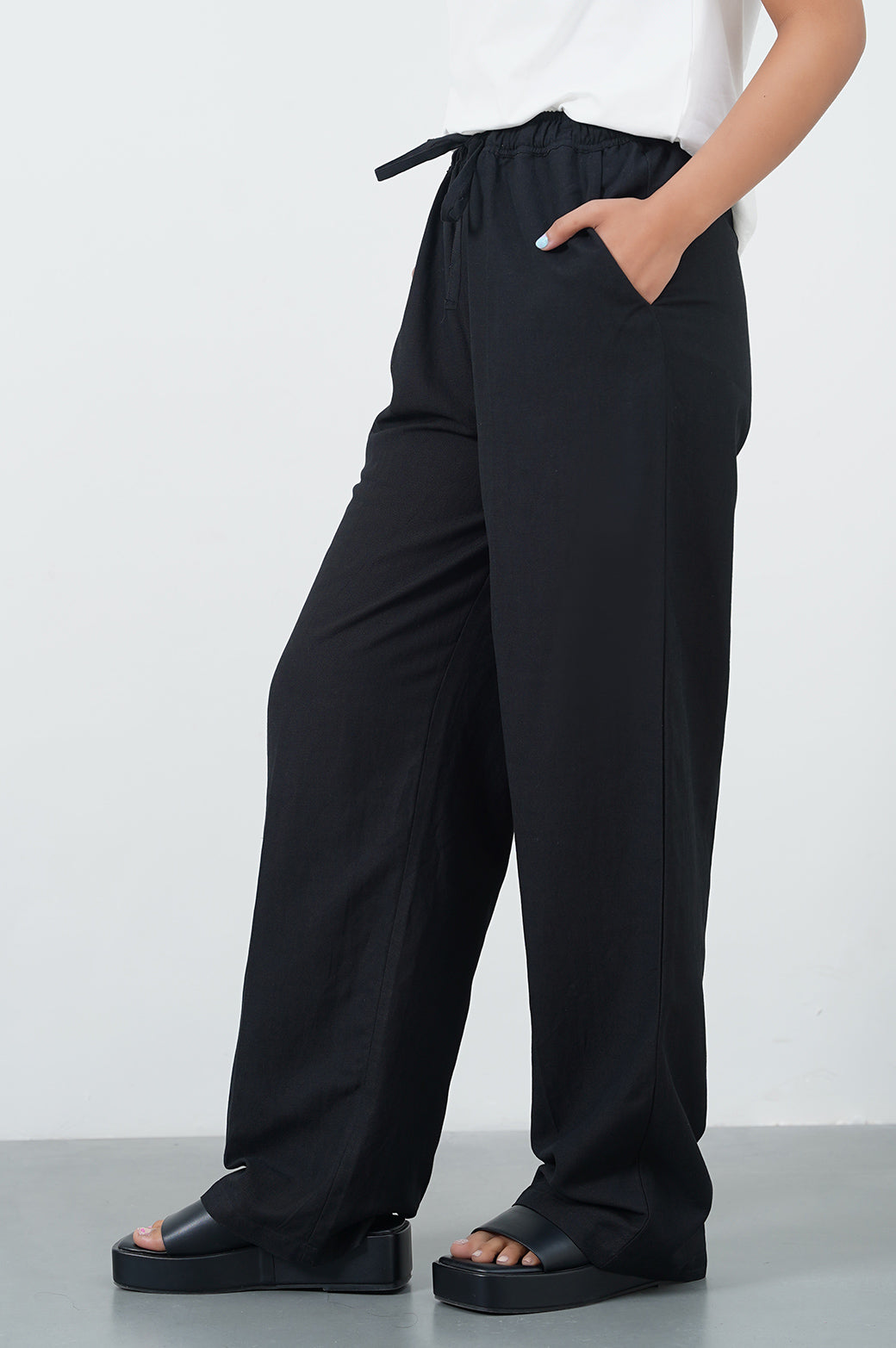 BLACK DRAWSTRING WIDE LEG PANTS