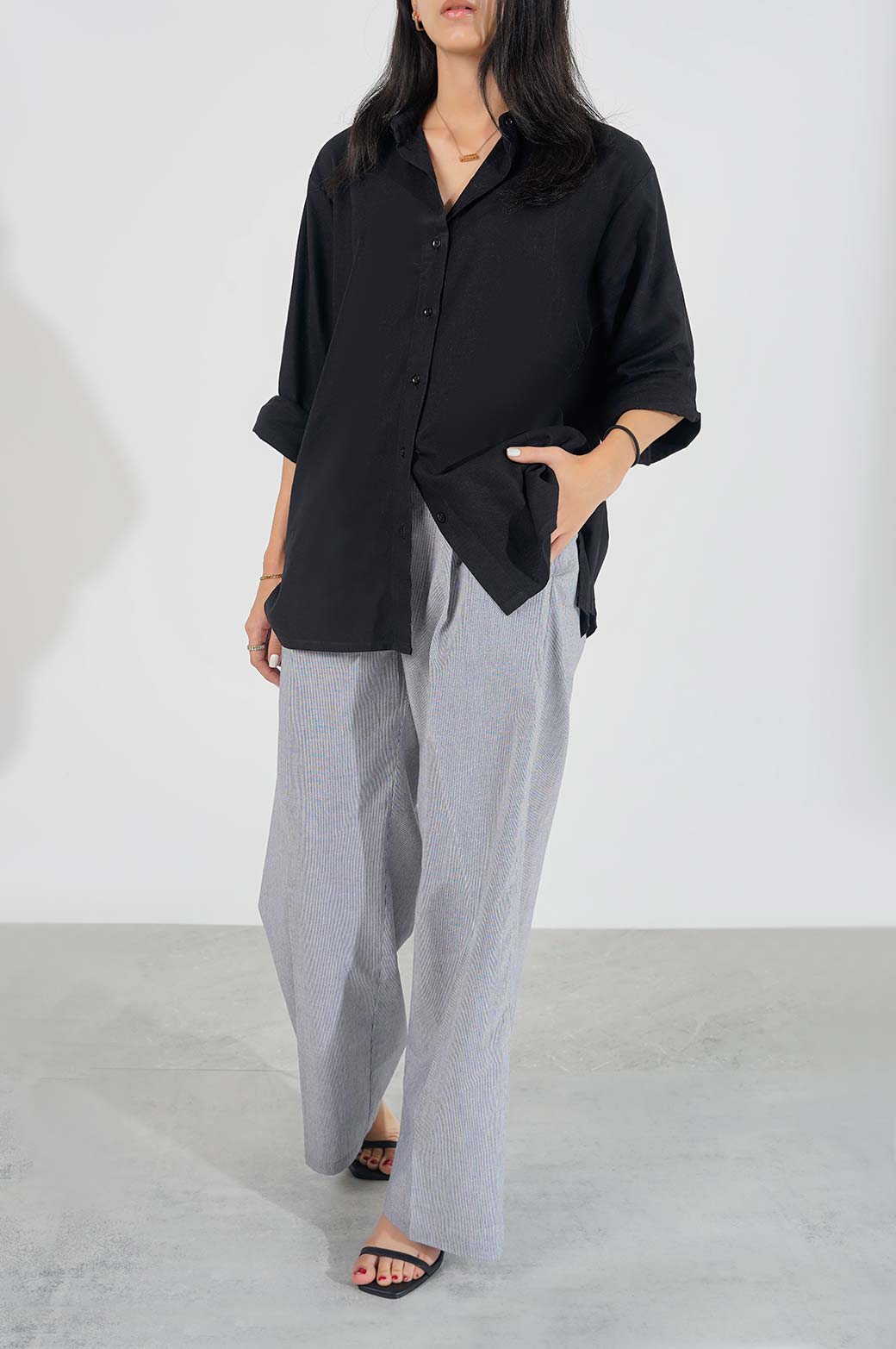 GREY STRIPED WDIE LEG PANTS