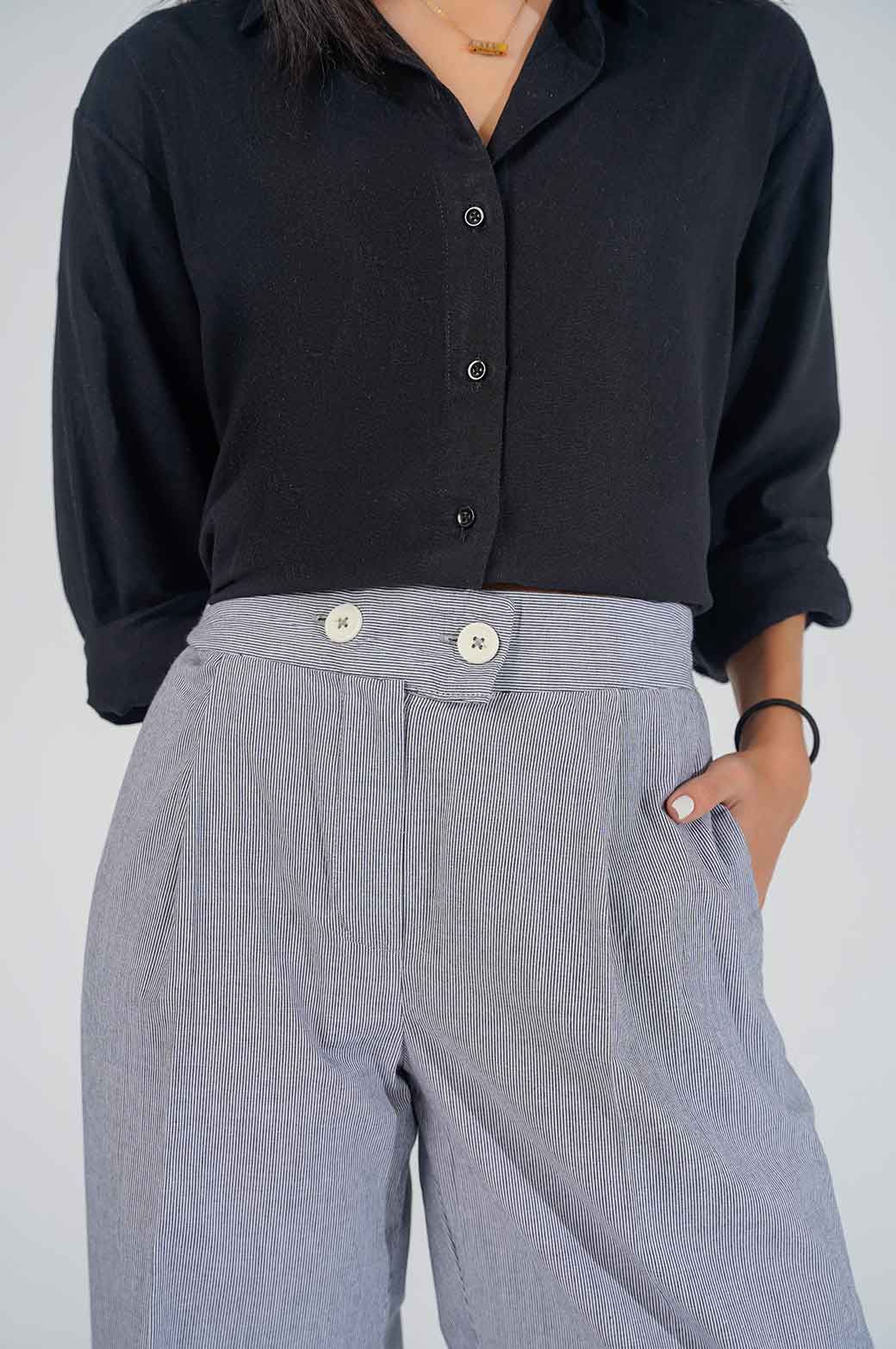 GREY STRIPED WDIE LEG PANTS